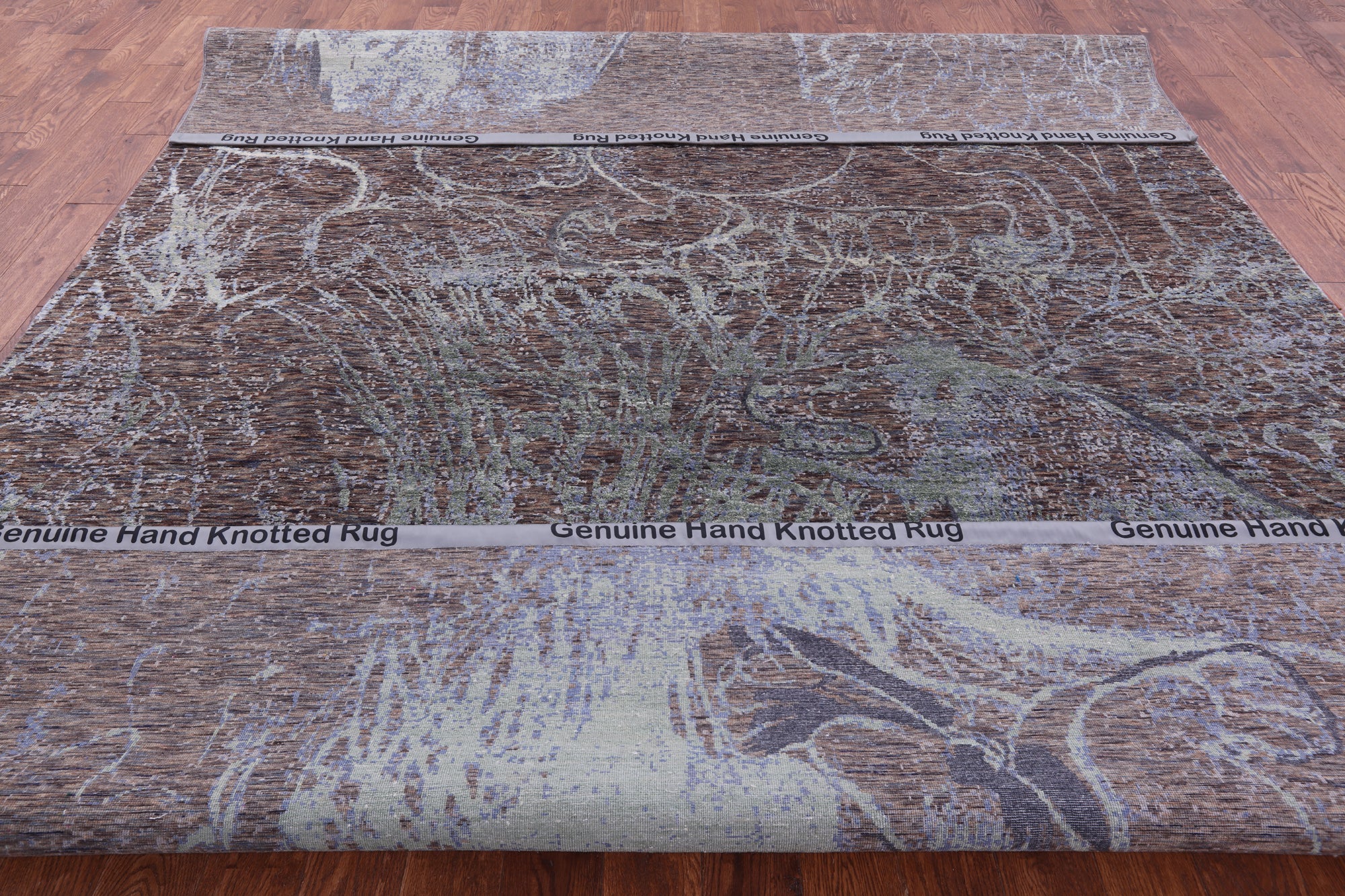 Lions Design Contemporary Hand Knotted Wool & Silk Rug - 9' 1" X 12' 2" - Golden Nile
