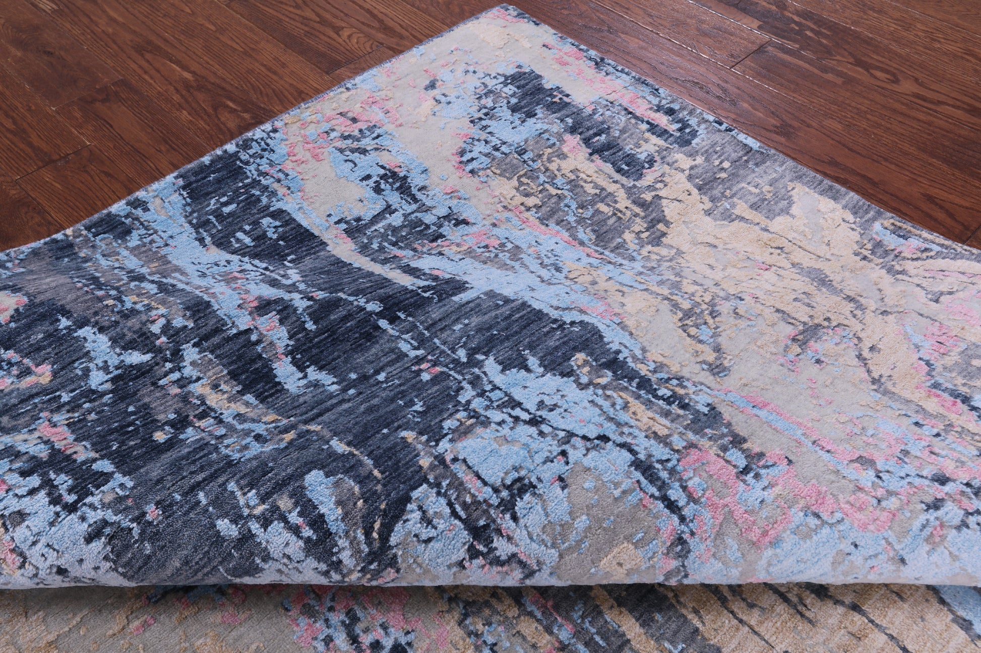 Abstract Modern Hand Knotted Wool & Silk Rug - 7' 11" X 10' 1" - Golden Nile