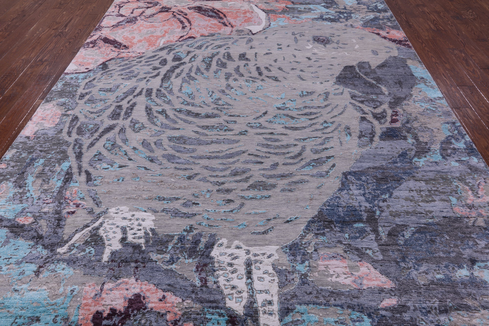 Parrot Design Contemporary Hand Knotted Wool & Silk Rug - 9' 0" X 12' 2" - Golden Nile