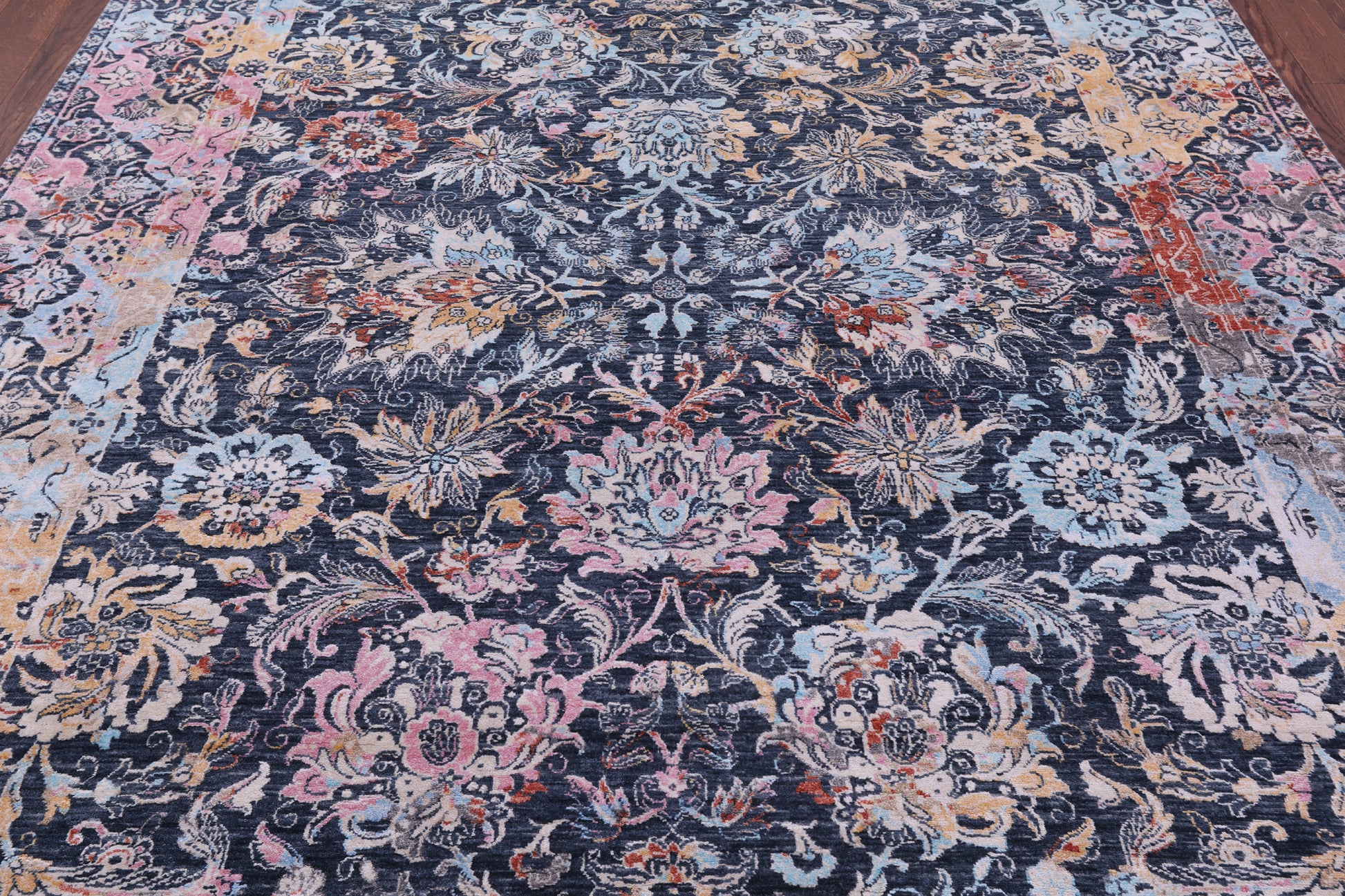 Persian Hand Knotted Wool & Silk Rug - 7' 11" X 9' 9" - Golden Nile