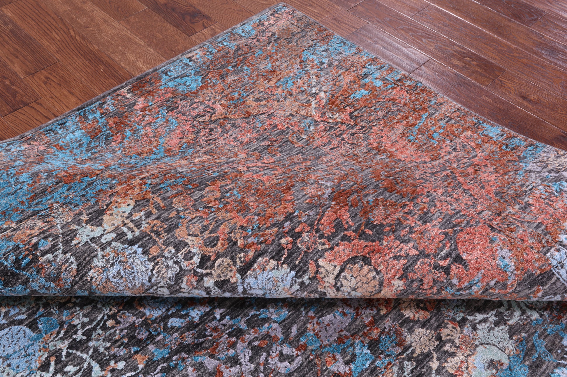 Persian Hand Knotted Wool & Silk Rug - 7' 10" X 10' 0" - Golden Nile