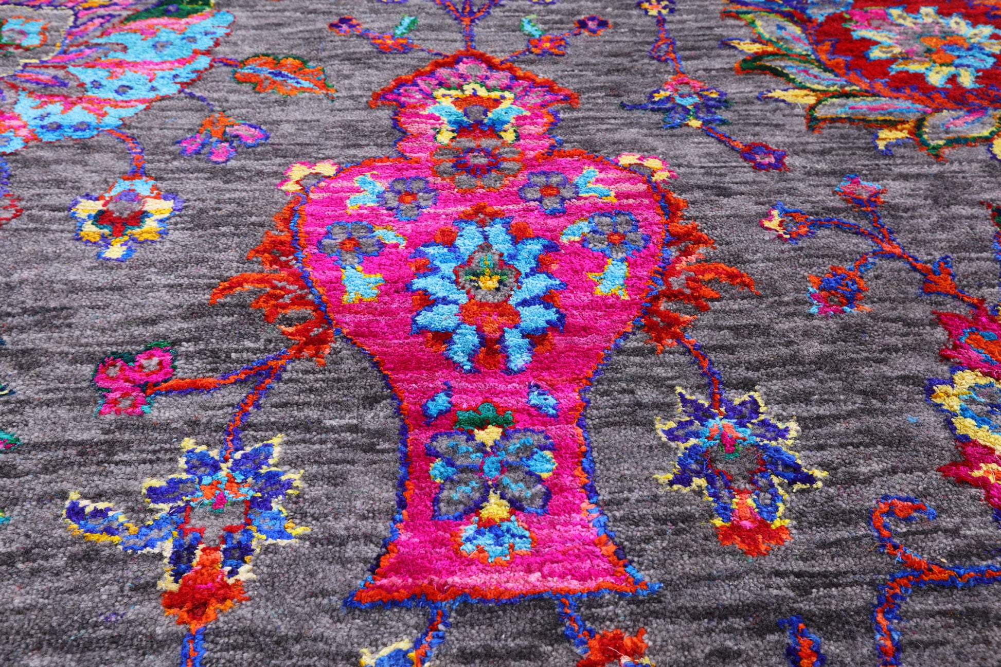 Grey Persian Hand Knotted Wool & Silk Rug - 7' 11" X 10' 3" - Golden Nile