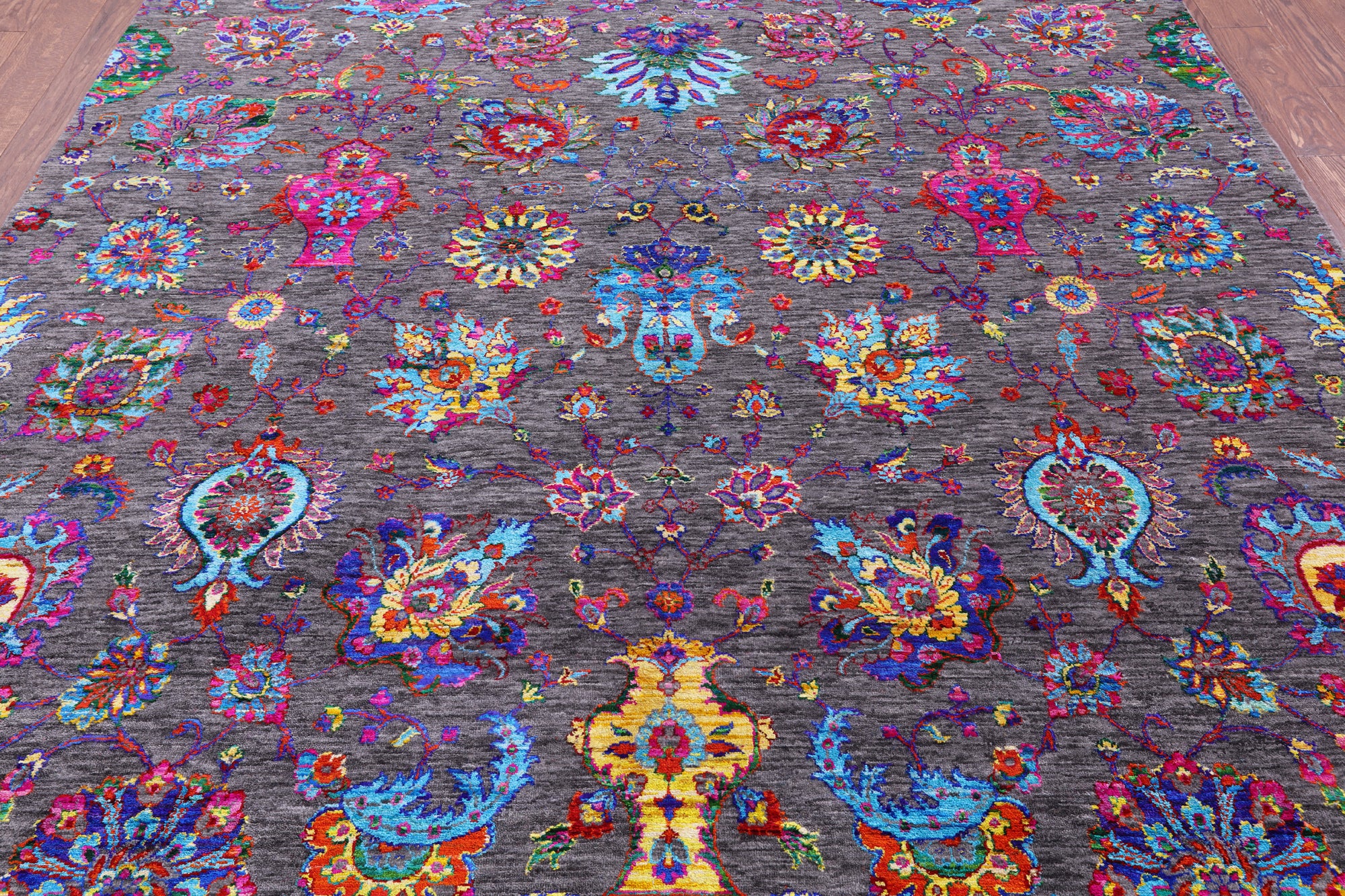 Grey Persian Hand Knotted Wool & Silk Rug - 7' 11" X 10' 3" - Golden Nile
