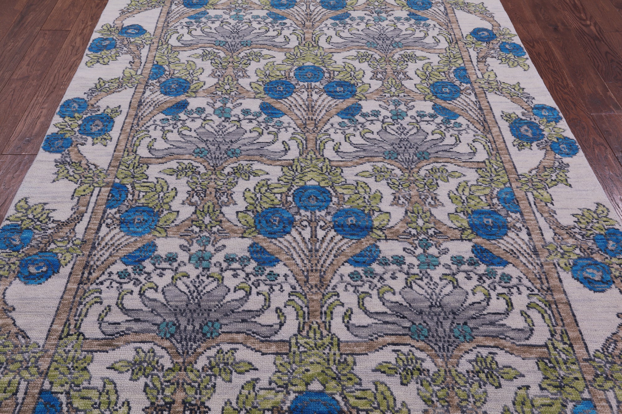 Ivory William Morris Hand Knotted Wool Rug - 5' 11" X 9' 2" - Golden Nile