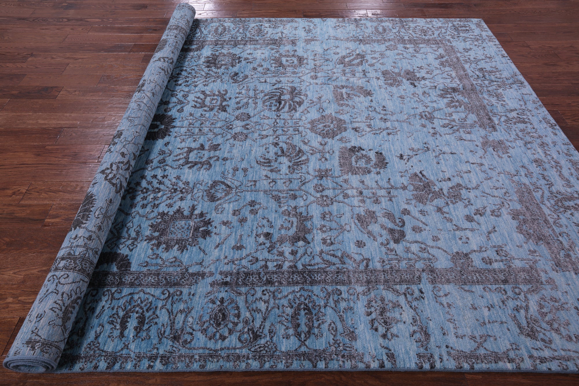 Blue Persian Handmade Wool & Silk Rug - 8' 0" X 10' 2" - Golden Nile