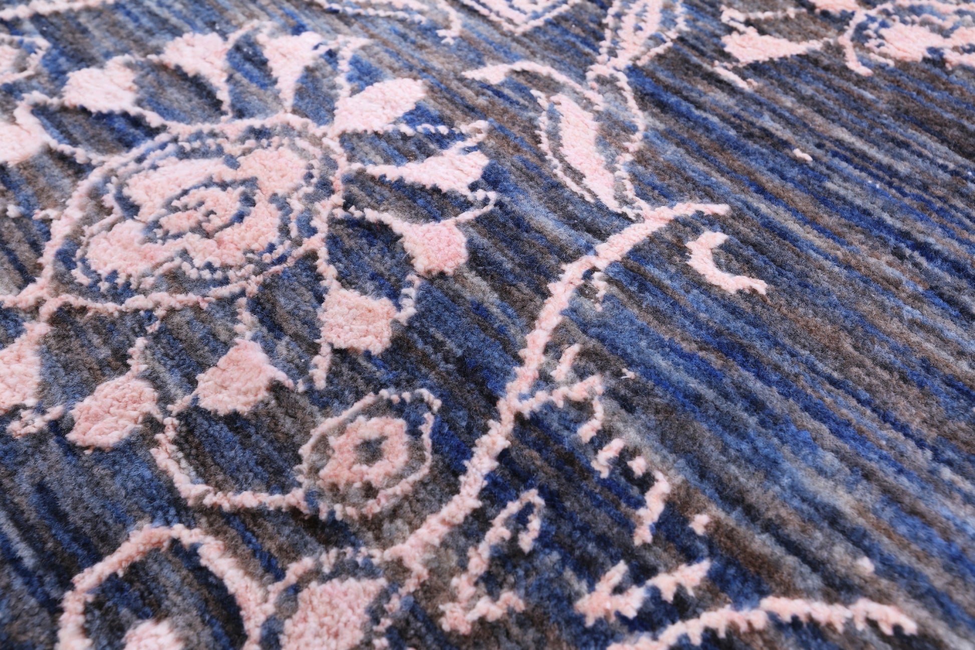 Grey Persian Hand Knotted Wool & Silk Rug - 8' 11" X 12' 0" - Golden Nile