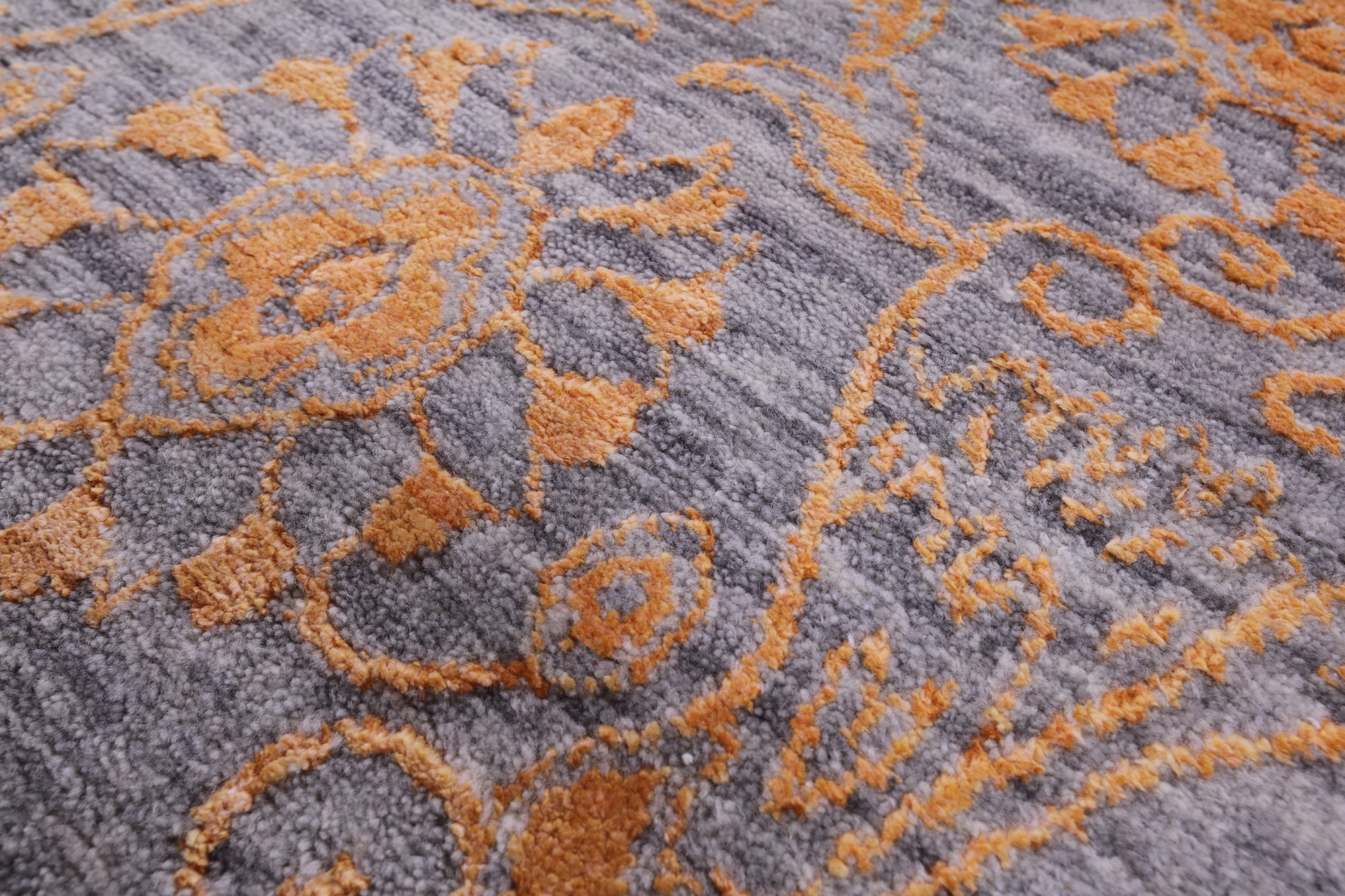 Grey Persian Hand Knotted Wool & Silk Rug - 9' 0" X 12' 3" - Golden Nile