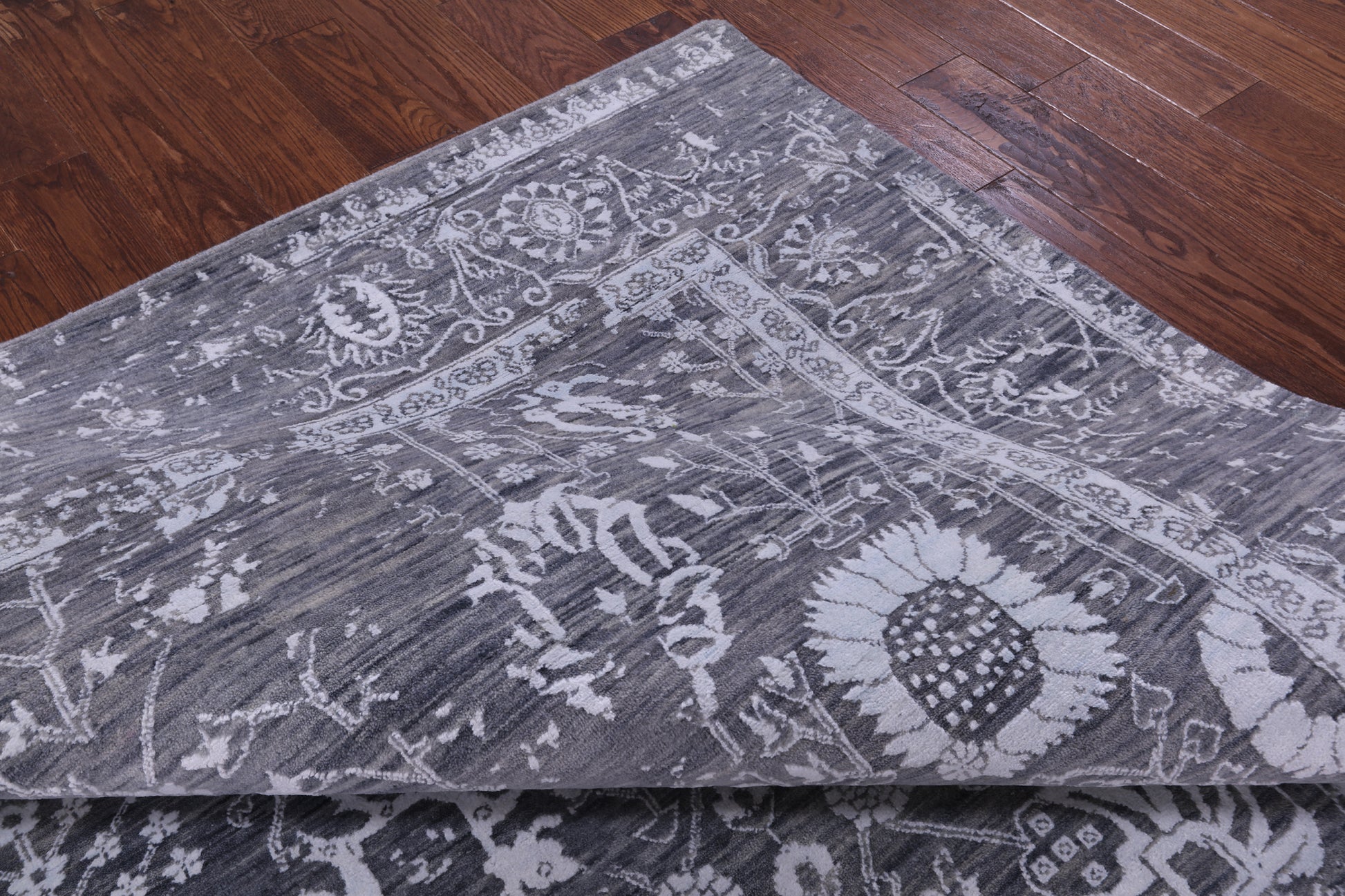 Grey Persian Handmade Wool & Silk Rug - 8' 0" X 10' 0" - Golden Nile