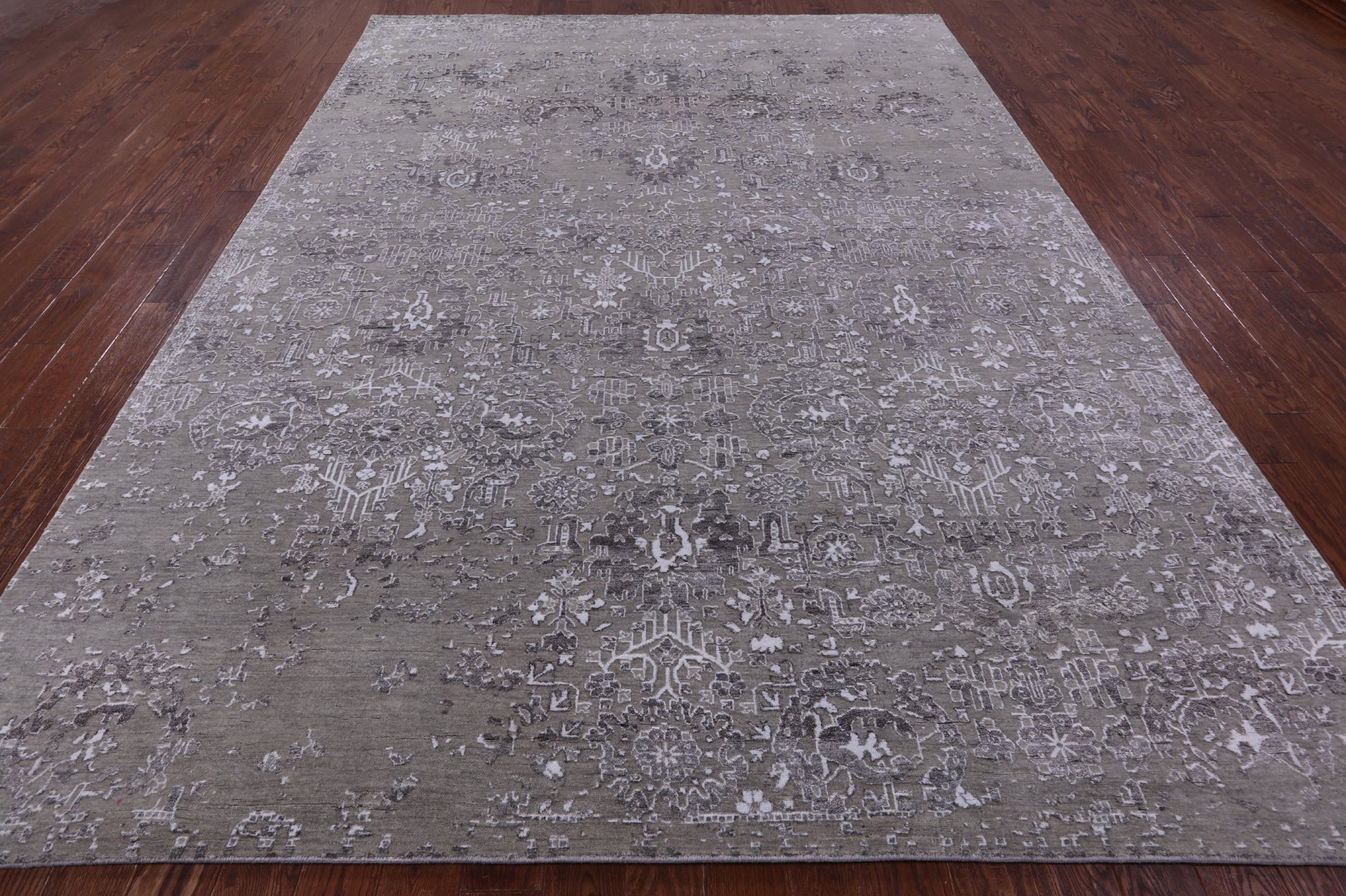 Grey Persian Hand Knotted Wool & Silk Rug - 8' 10" X 12' 0" - Golden Nile