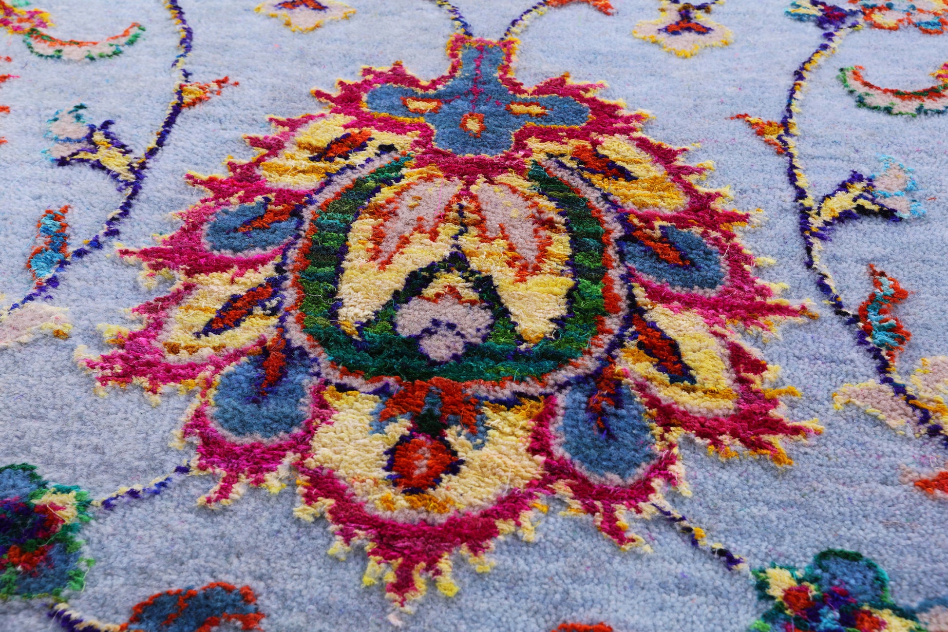 Grey Persian Hand Knotted Wool & Silk Rug - 8' 2" X 10' 2" - Golden Nile