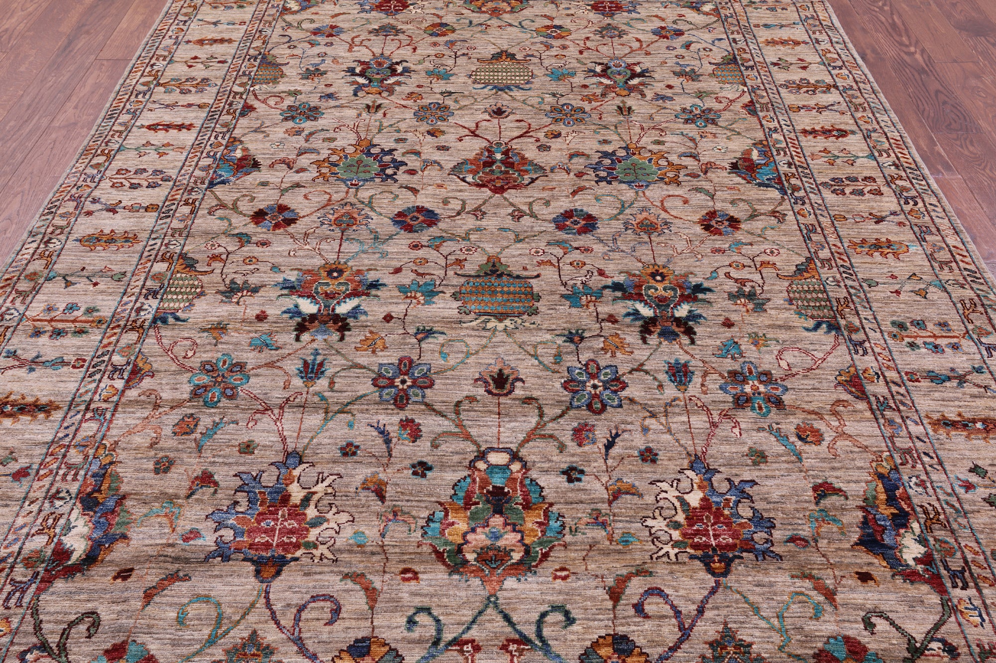 Peshawar Hand Knotted Wool Rug - 6' 10" X 10' 2" - Golden Nile