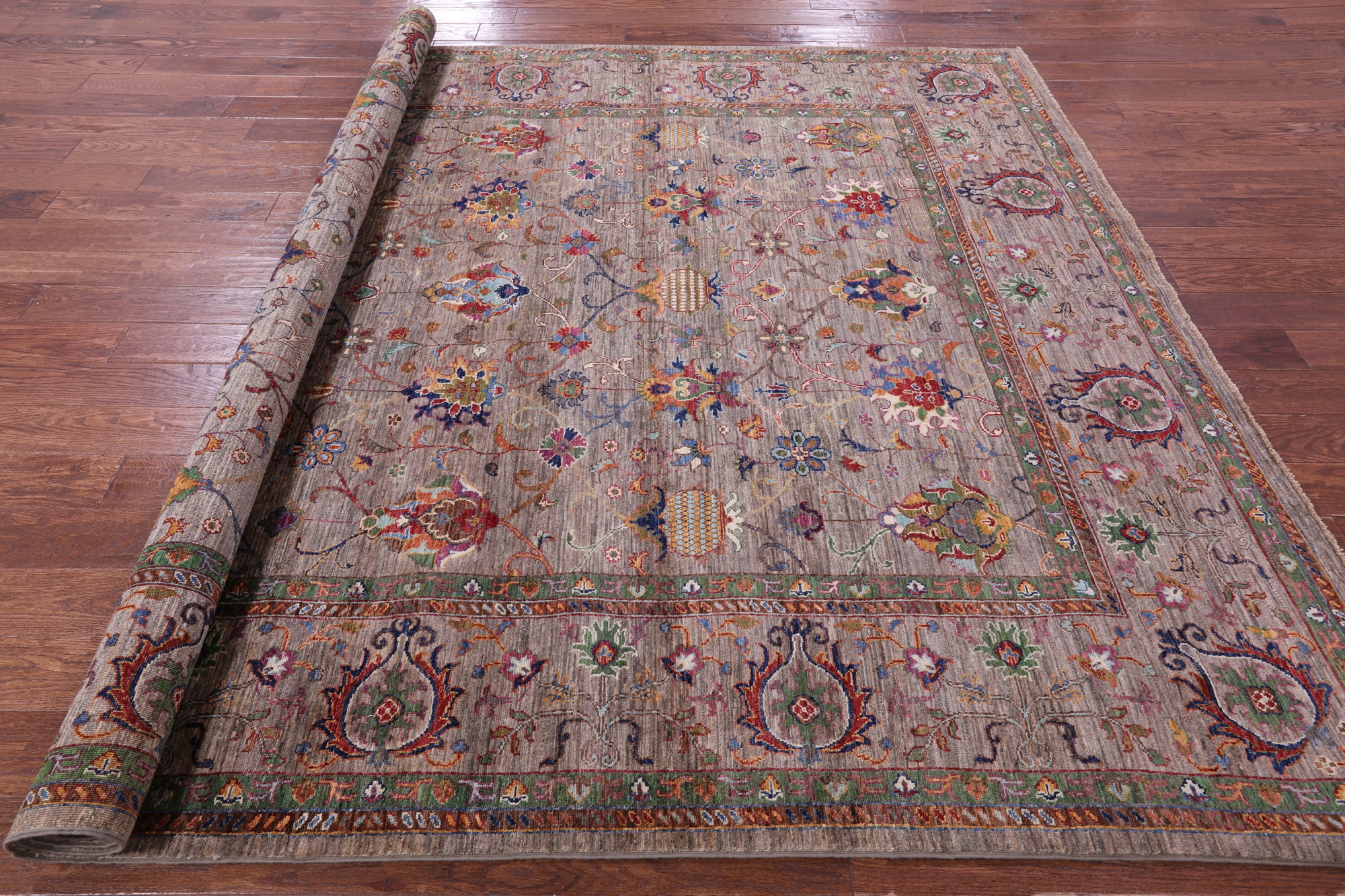 Peshawar Hand Knotted Wool Rug - 8' 0" X 10' 1" - Golden Nile