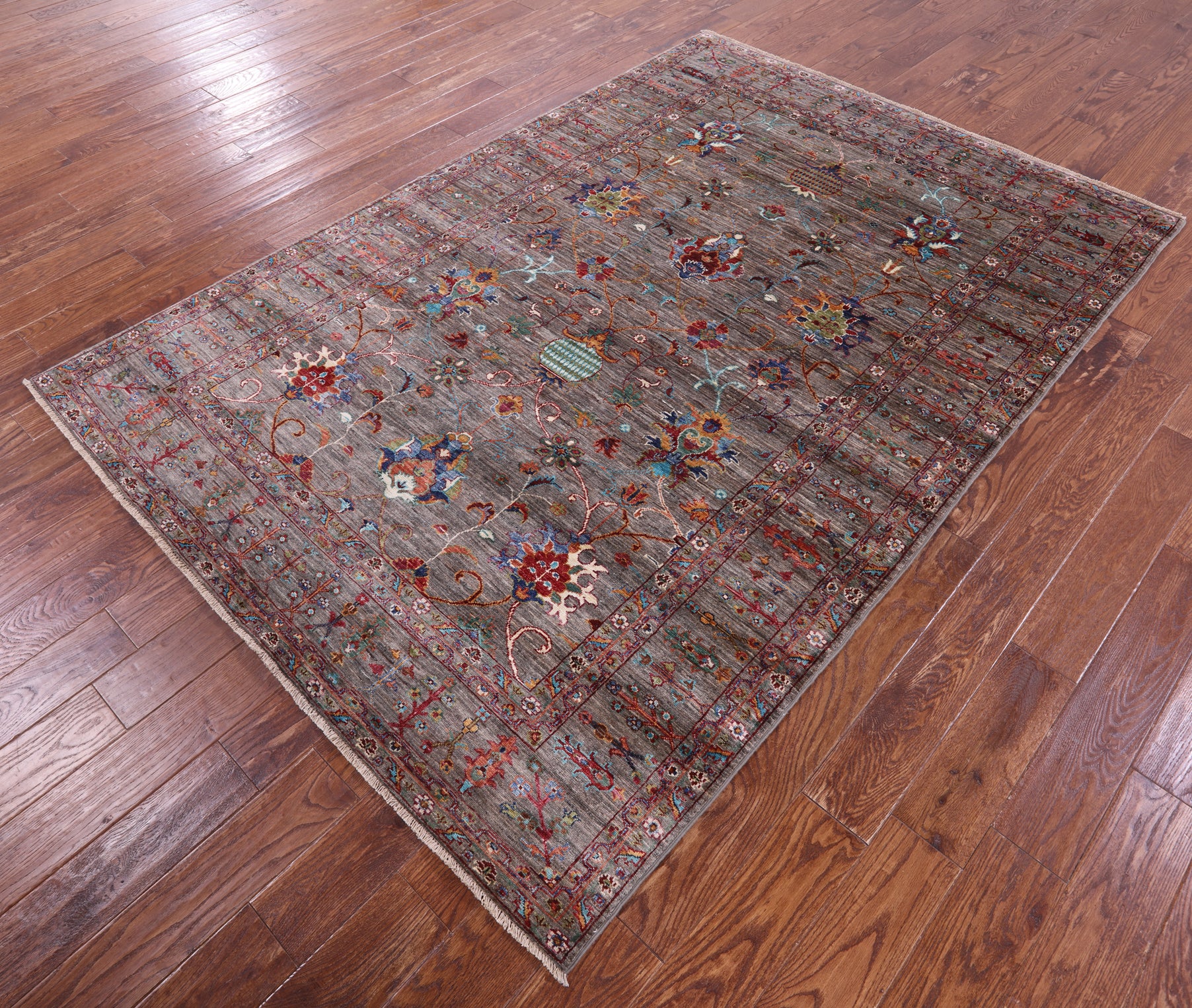 Peshawar Hand Knotted Wool Rug - 5' 8" X 8' 4" - Golden Nile