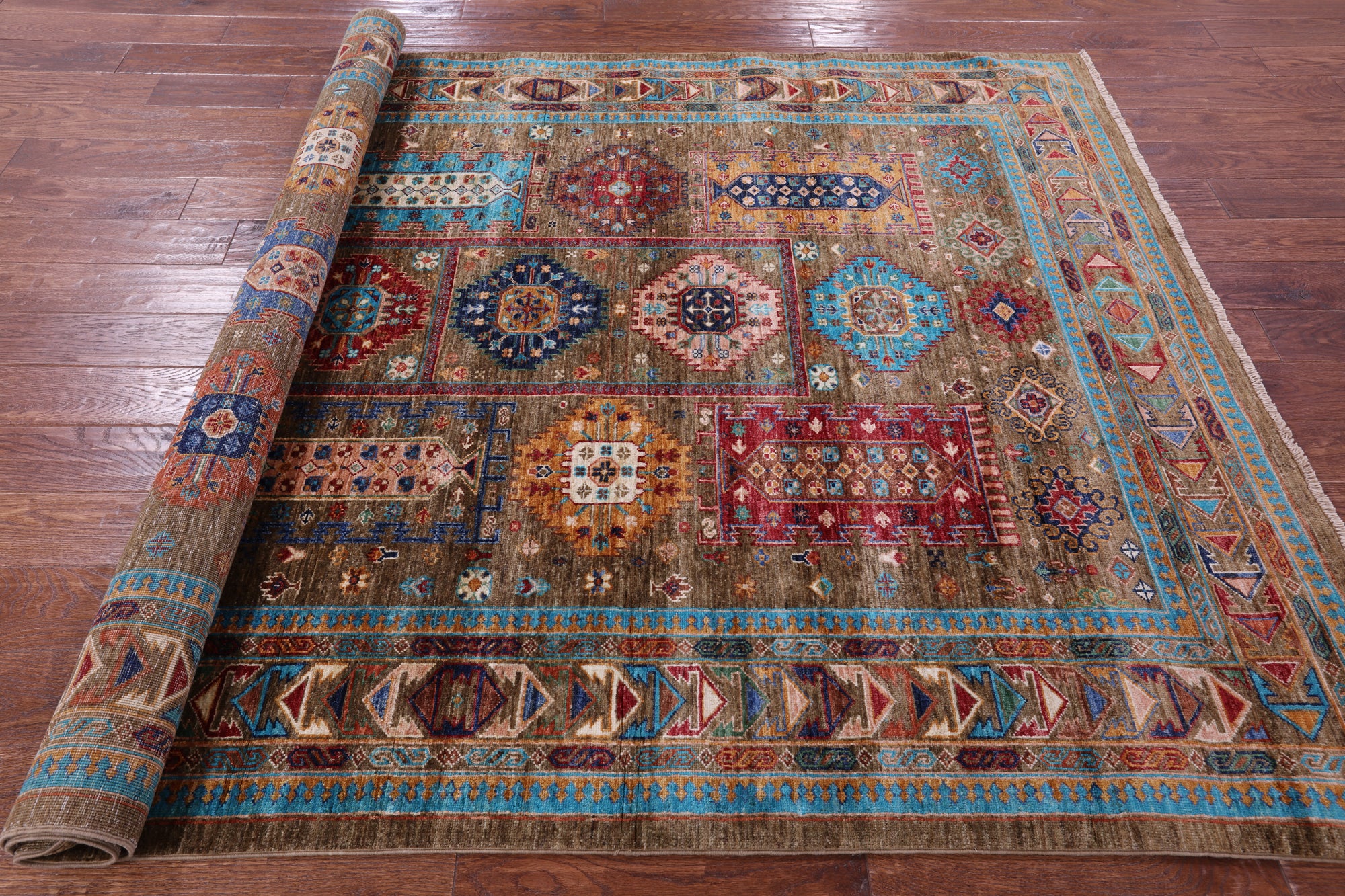 Turkmen Ersari Hand Knotted Wool Rug - 5' 9" X 7' 10" - Golden Nile