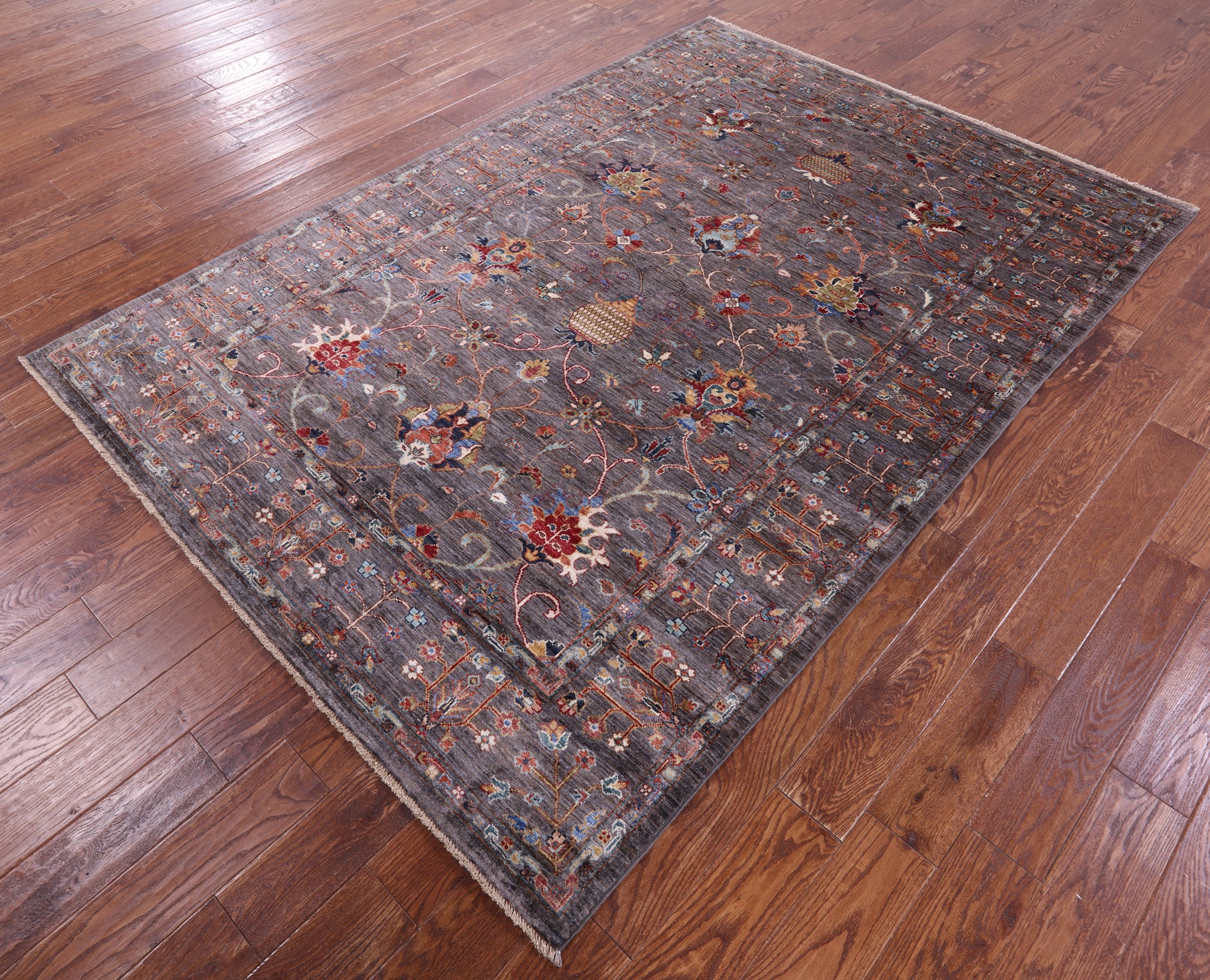 Peshawar Hand Knotted Wool Rug - 5' 9" X 8' 4" - Golden Nile