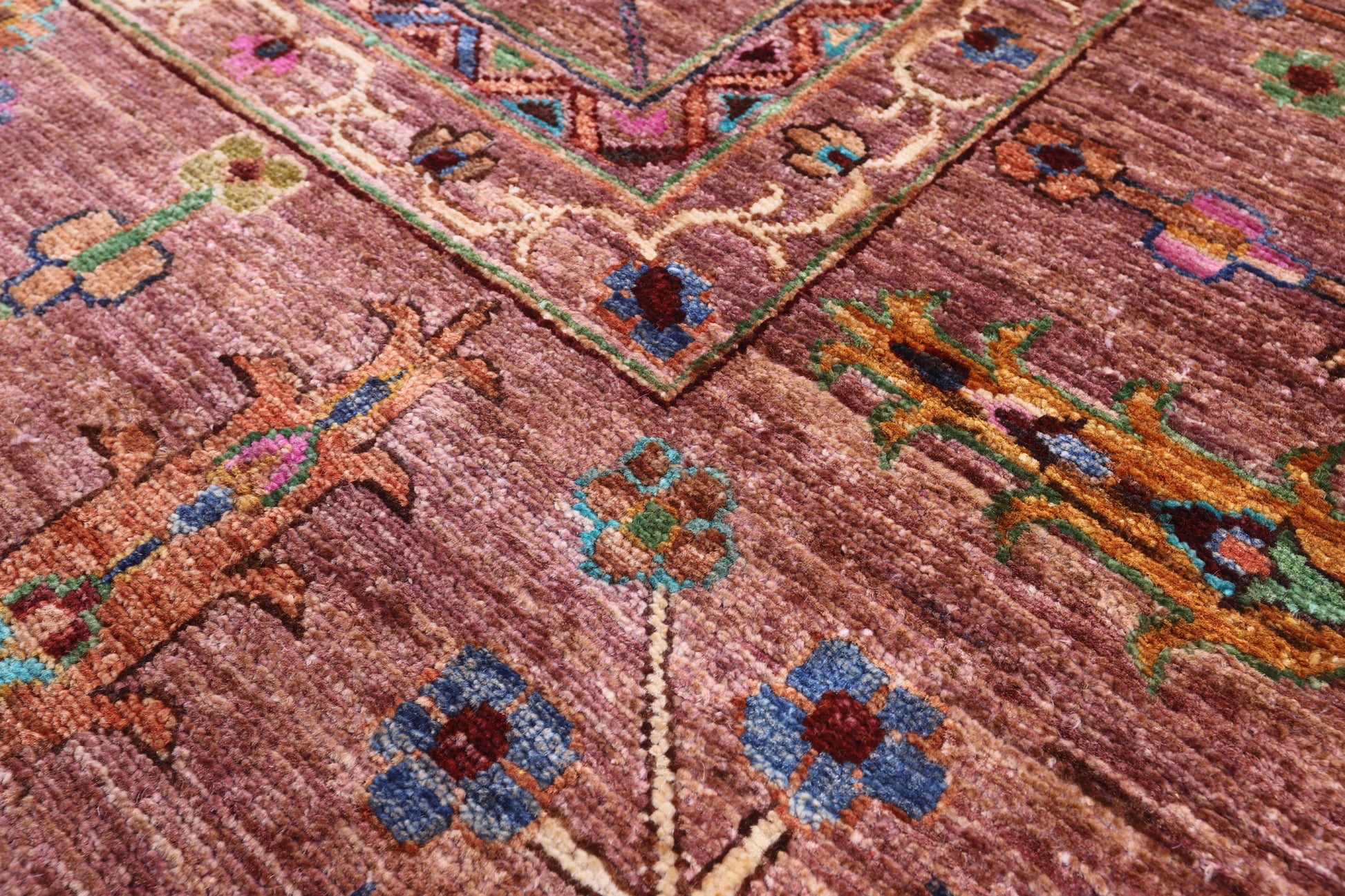 Peshawar Hand Knotted Wool Rug - 8' 10" X 12' 5" - Golden Nile