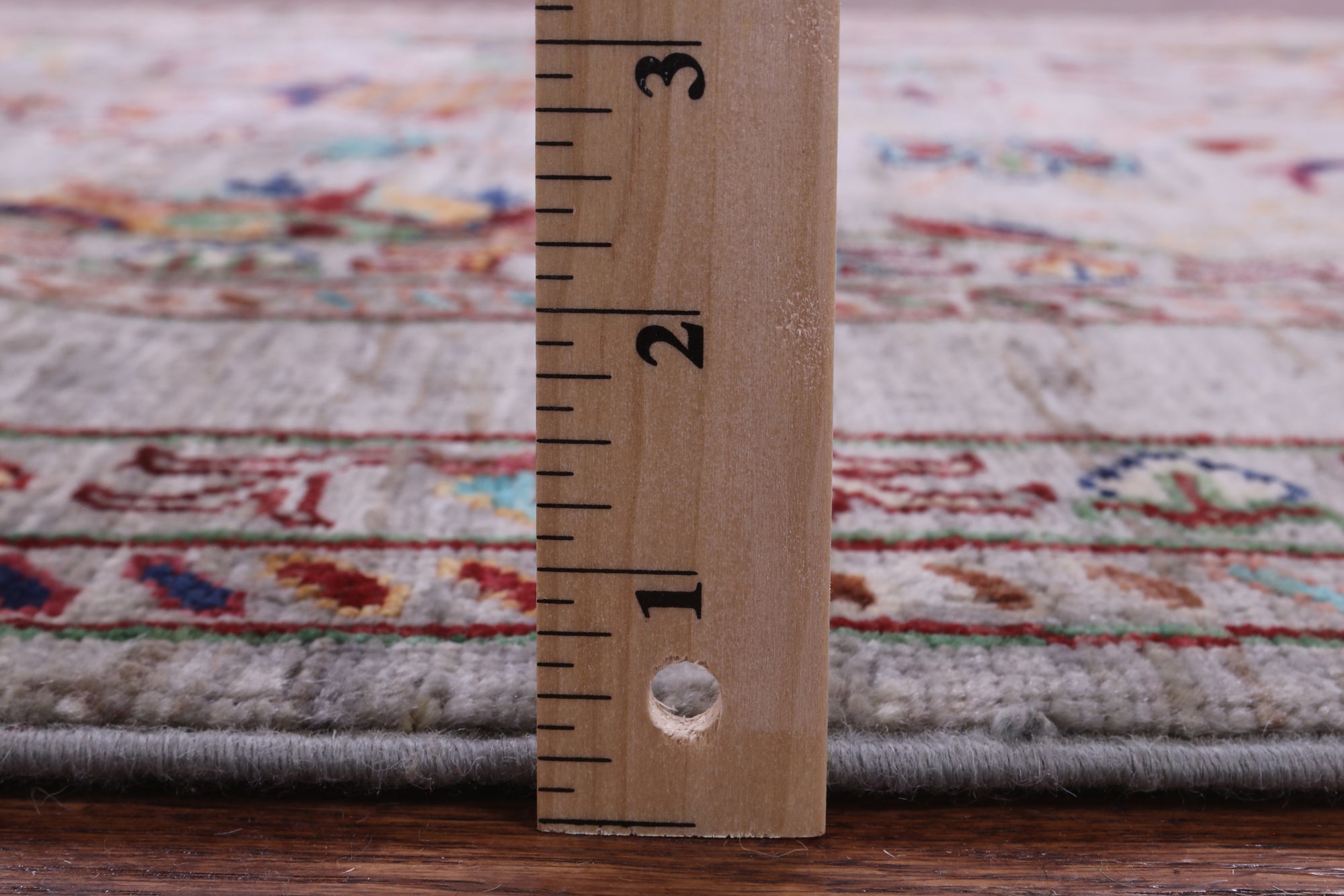 Peshawar Hand Knotted Wool Rug - 4' 1" X 5' 11" - Golden Nile