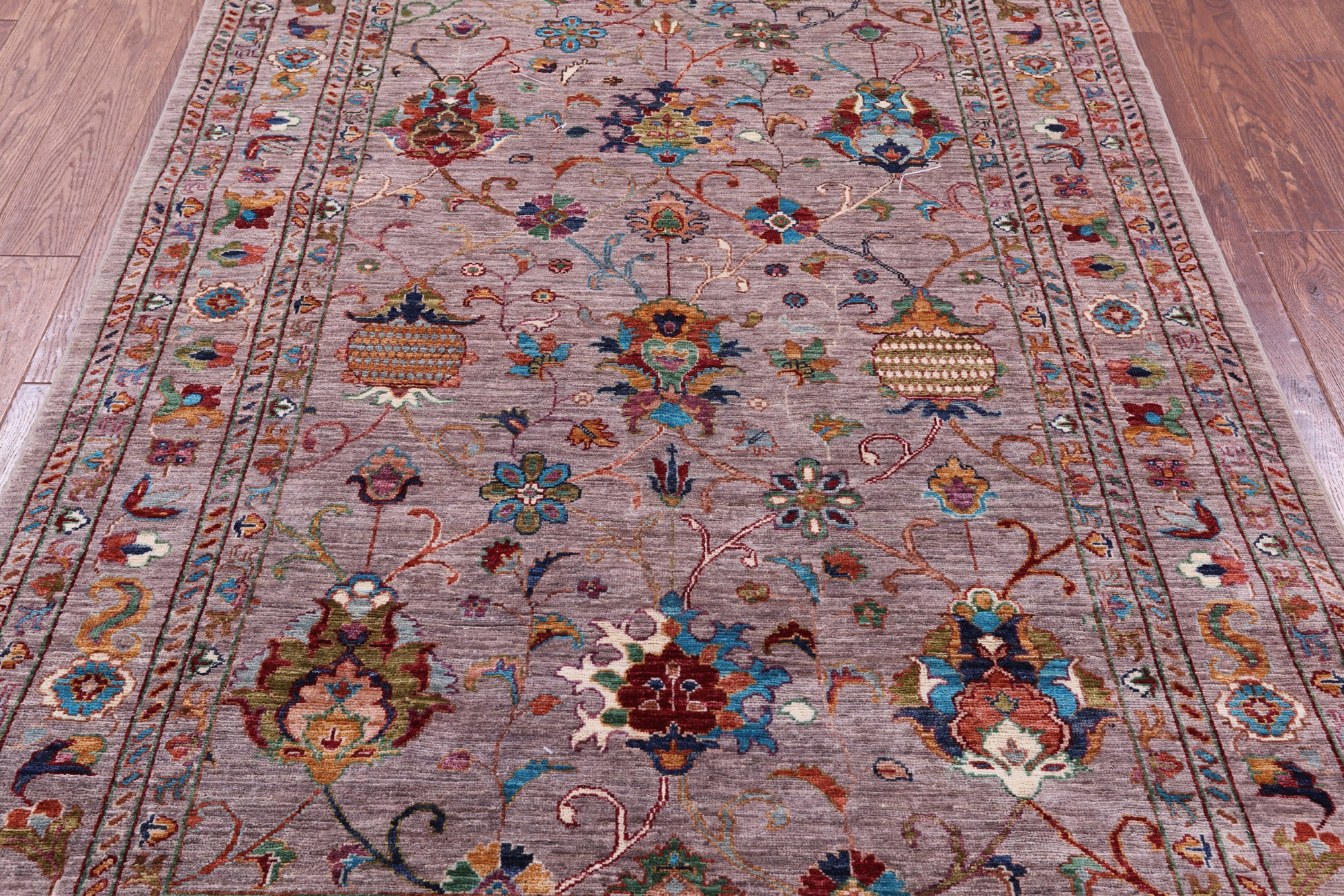 Peshawar Hand Knotted Wool Rug - 4' 9" X 6' 6" - Golden Nile