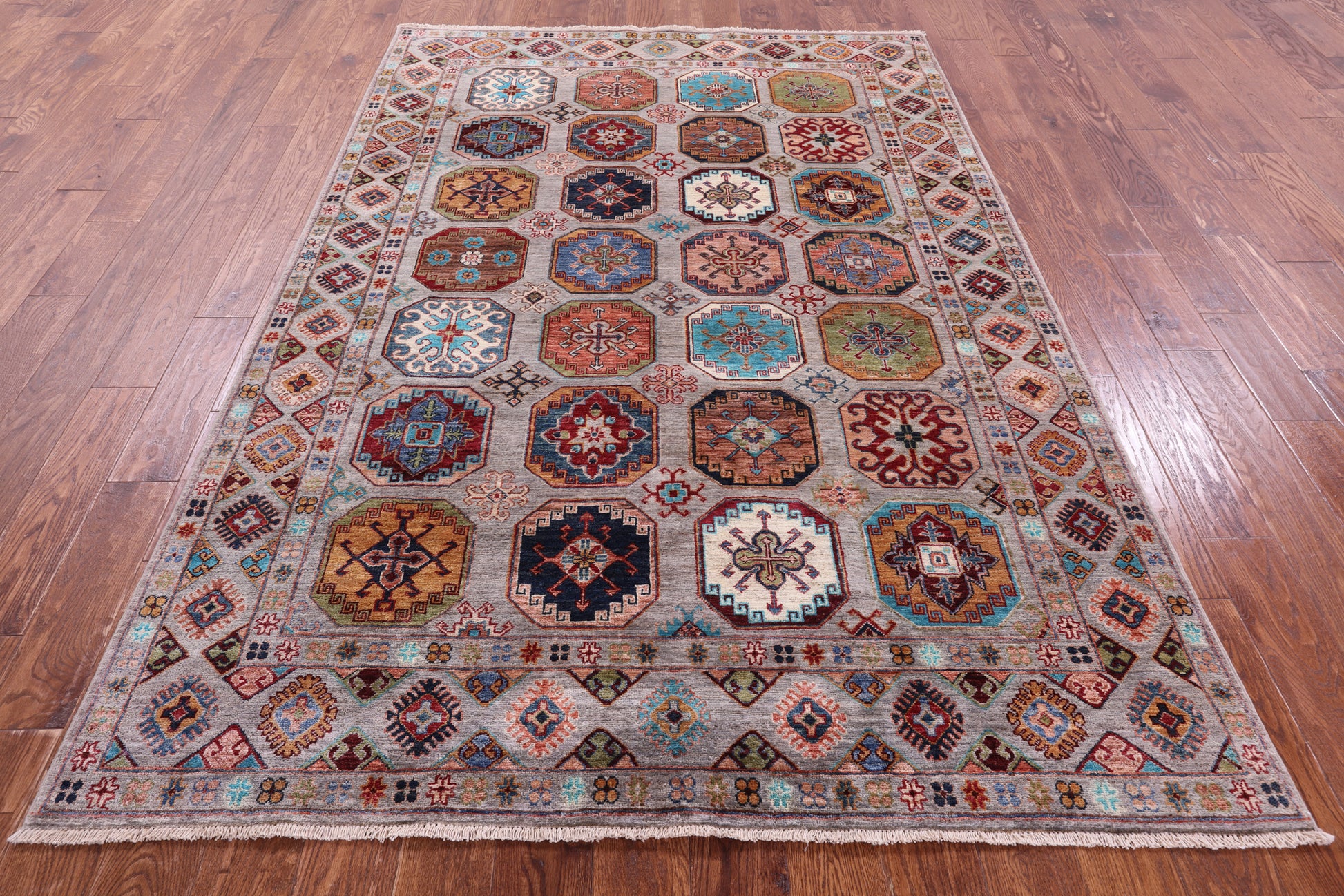 Turkmen Ersari Hand Knotted Wool Rug - 5' 7" X 8' 3" - Golden Nile