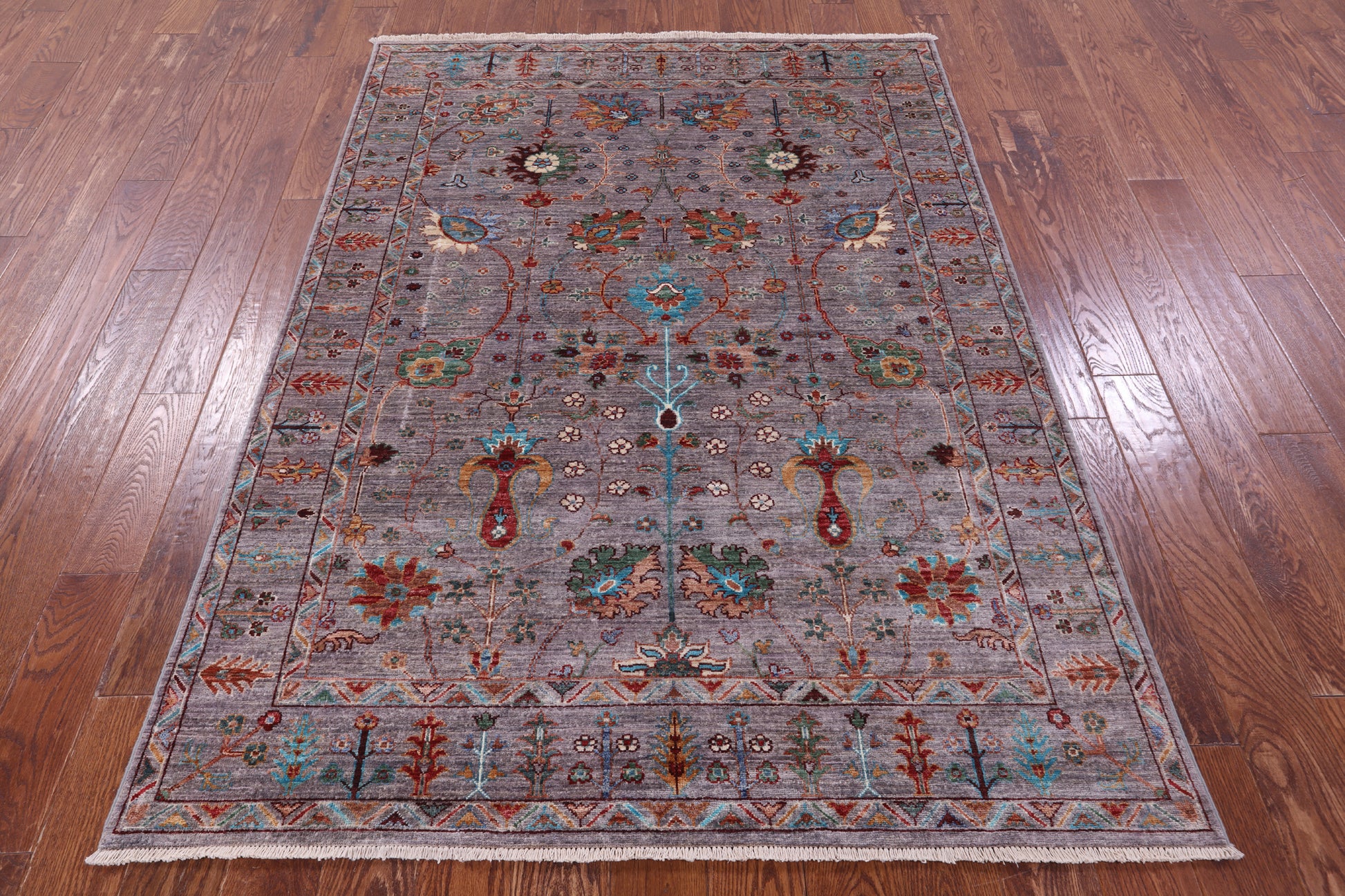 Grey Peshawar Hand Knotted Wool Rug - 4' 10" X 6' 9" - Golden Nile
