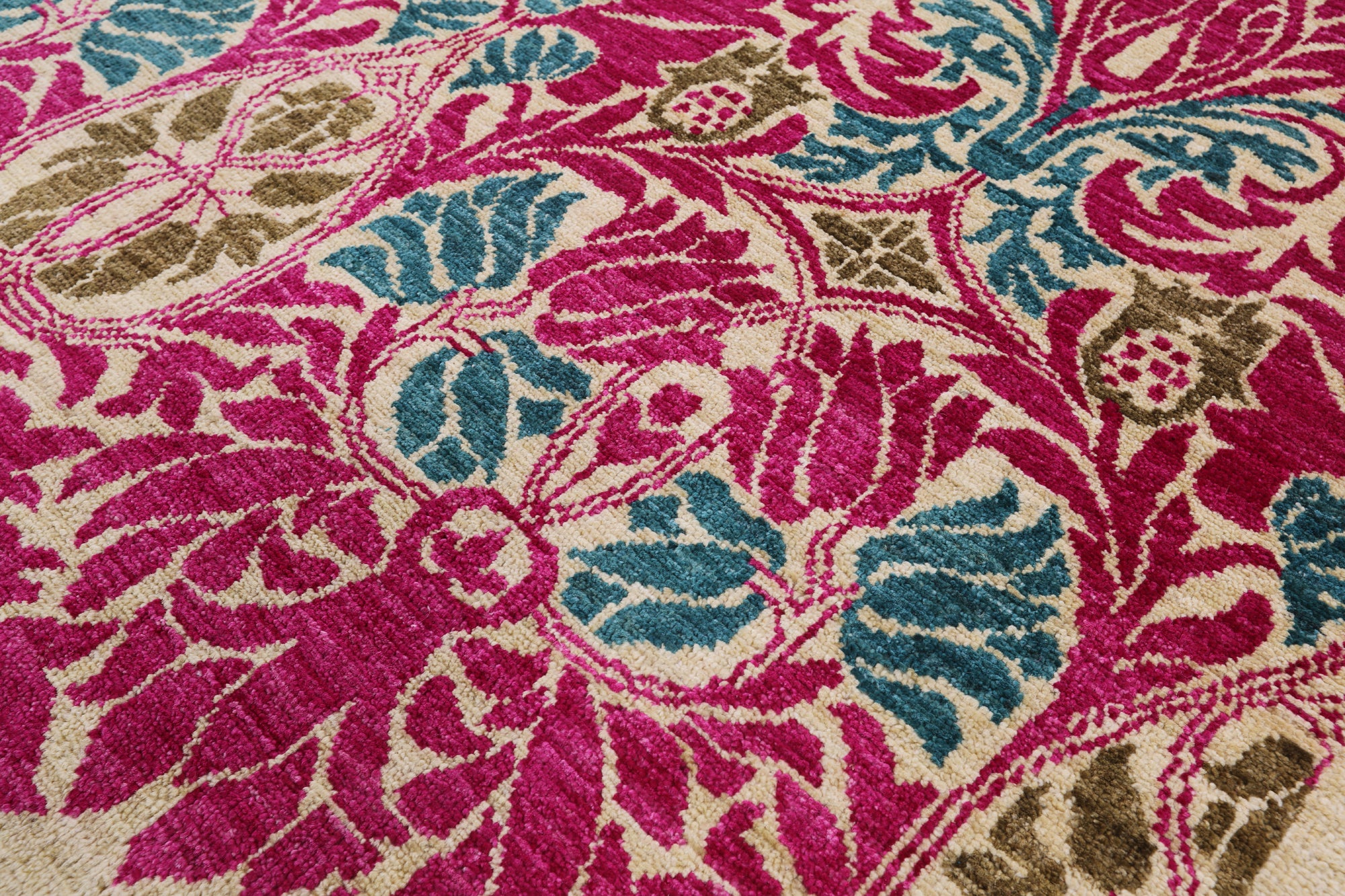 Ivory William Morris Handmade Wool Area Rug - 6' 2" X 9' 2" - Golden Nile