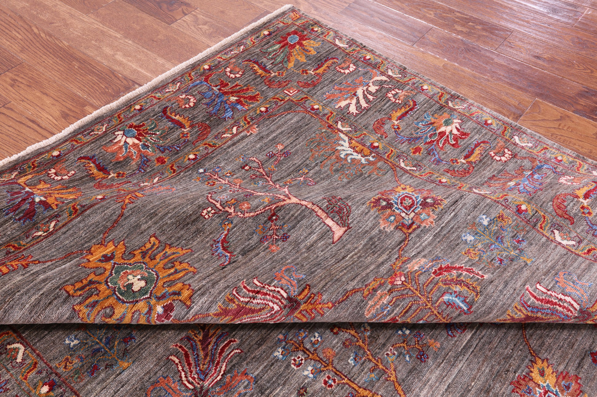 Peshawar Hand Knotted Wool Rug - 6' 6" X 9' 5" - Golden Nile