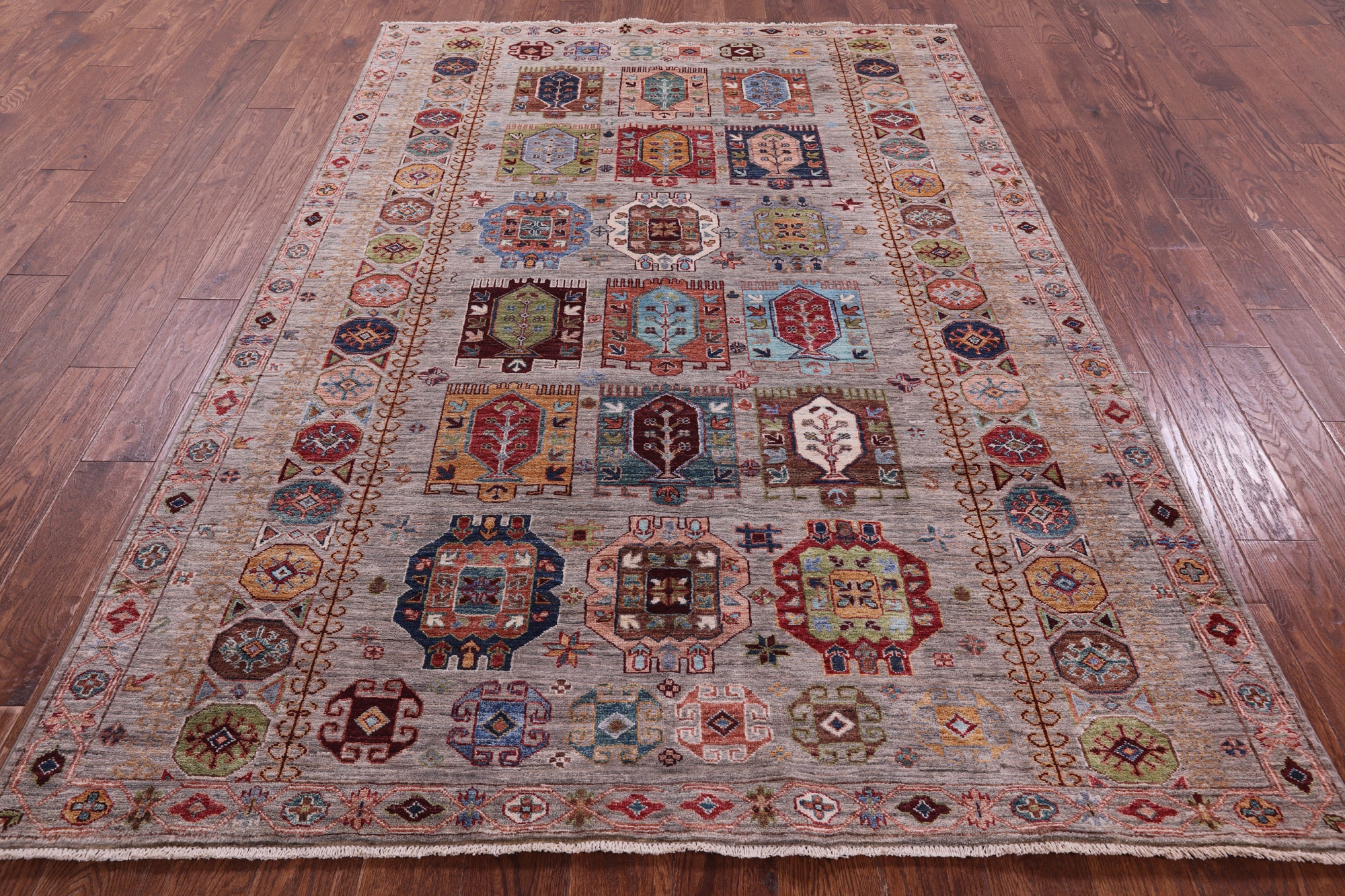 Turkmen Ersari Hand Knotted Wool Rug - 5' 7" X 8' 1" - Golden Nile