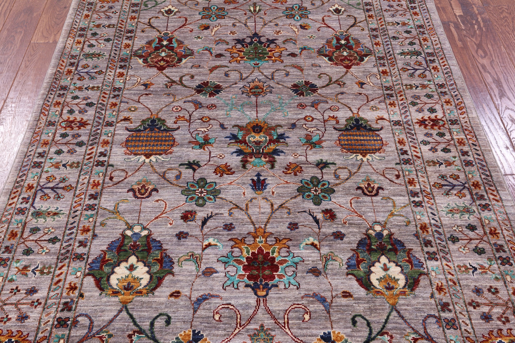 Peshawar Handmade Wool Rug - 4' 10" X 6' 9" - Golden Nile