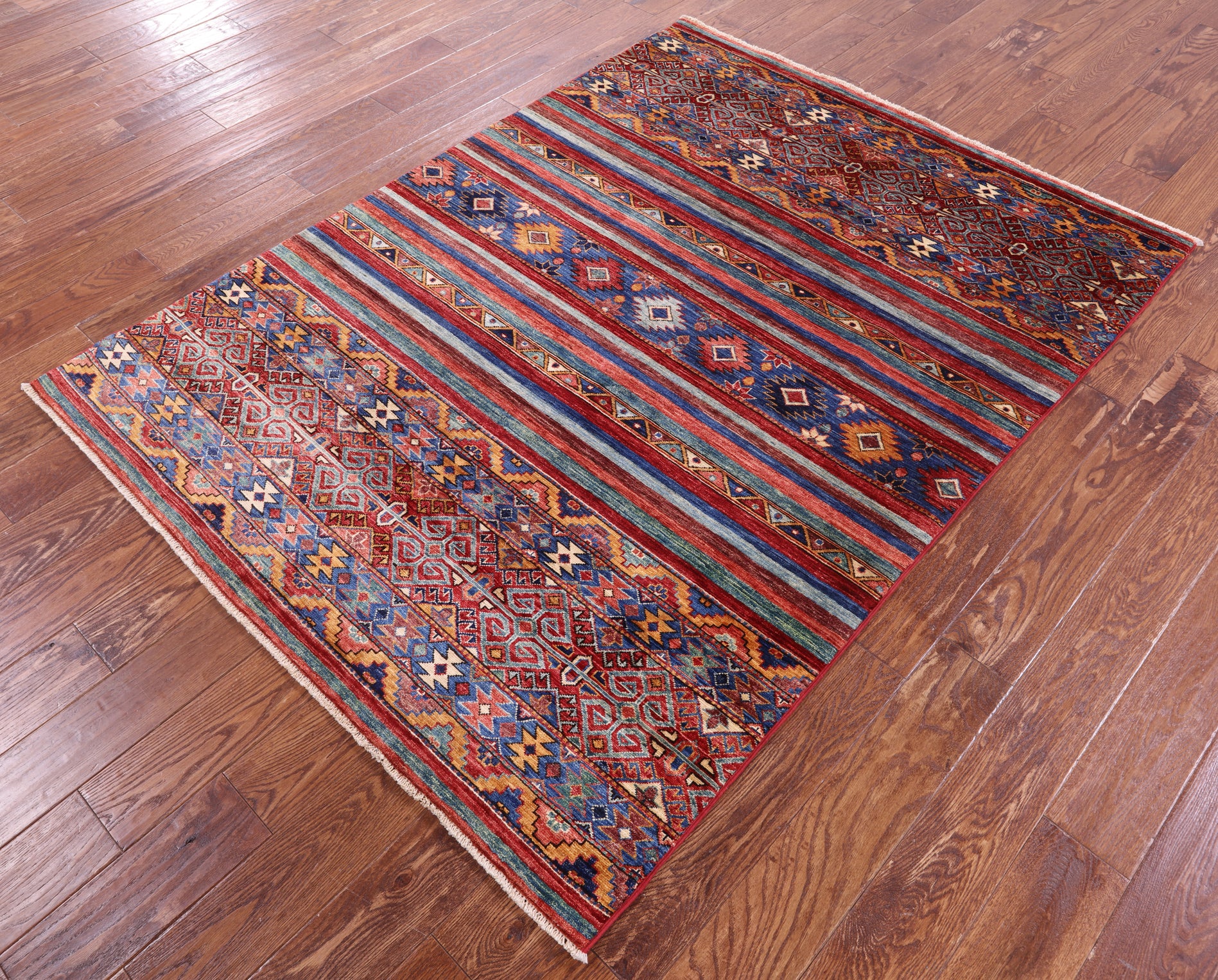 Khorjin Persian Gabbeh Hand Knotted Wool Rug - 4' 9" X 6' 5" - Golden Nile