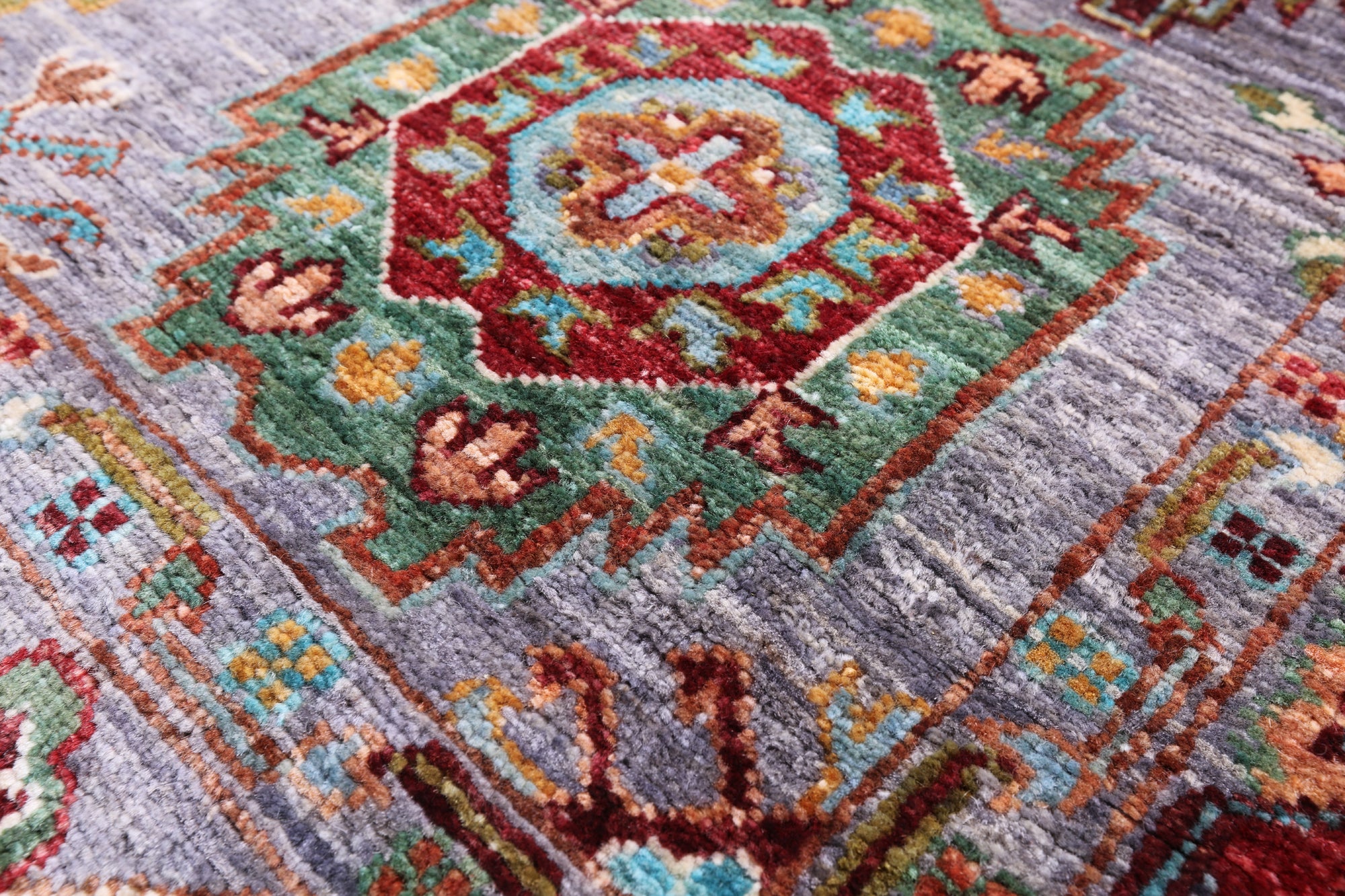 Turkmen Ersari Hand Knotted Wool Rug - 4' 0" X 6' 0" - Golden Nile