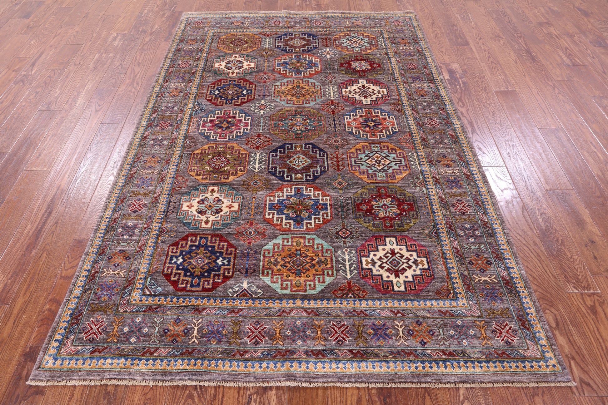 Turkmen Ersari Hand Knotted Wool Rug - 5' 8" X 8' 1" - Golden Nile