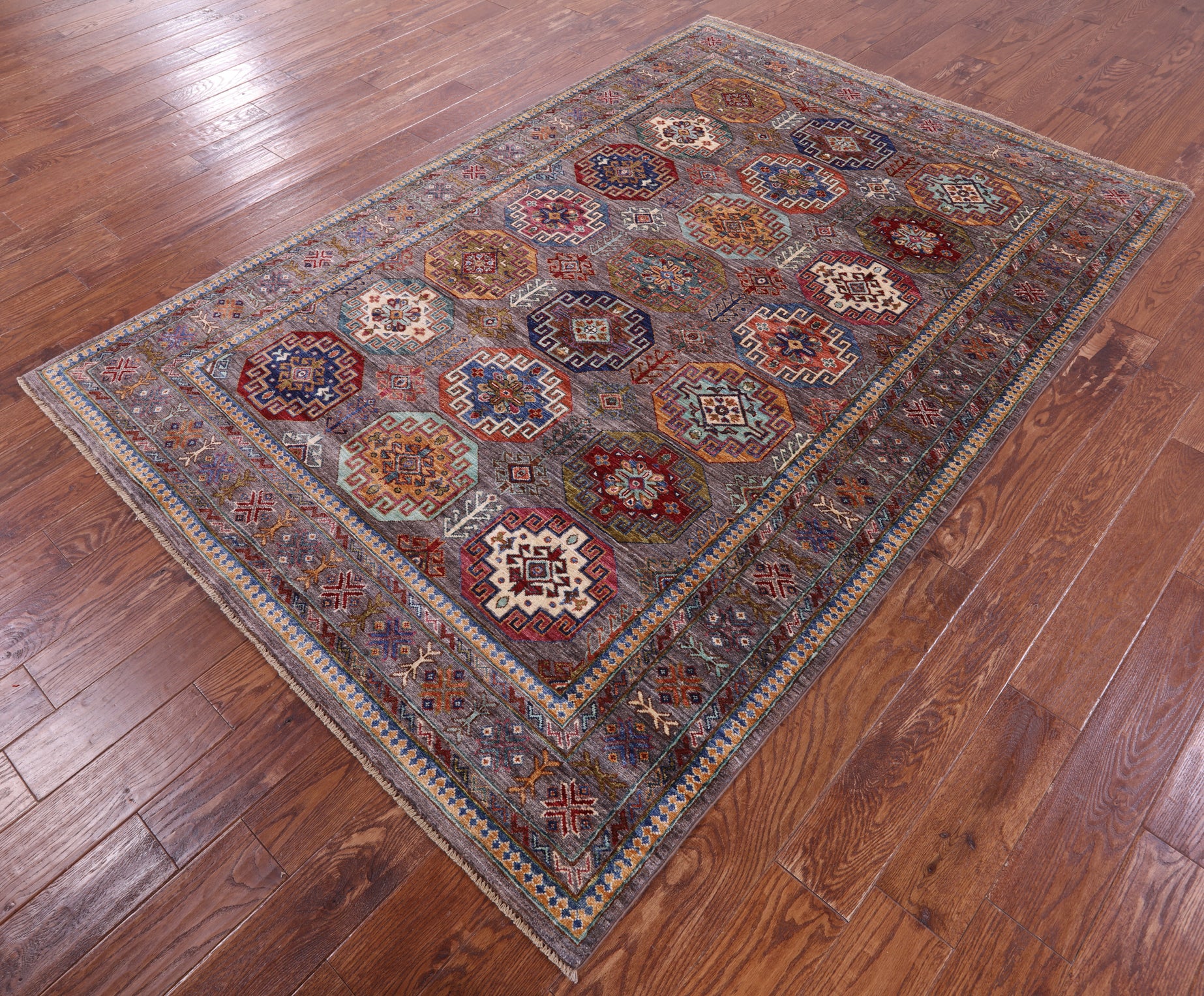 Turkmen Ersari Hand Knotted Wool Rug - 5' 8" X 8' 1" - Golden Nile