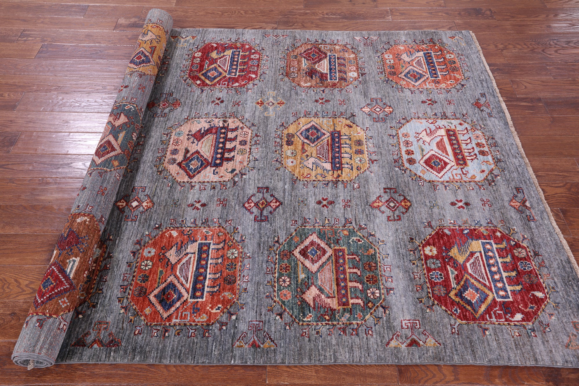 Grey Turkmen Ersari Hand Knotted Wool Rug - 5' 9" X 8' 5" - Golden Nile