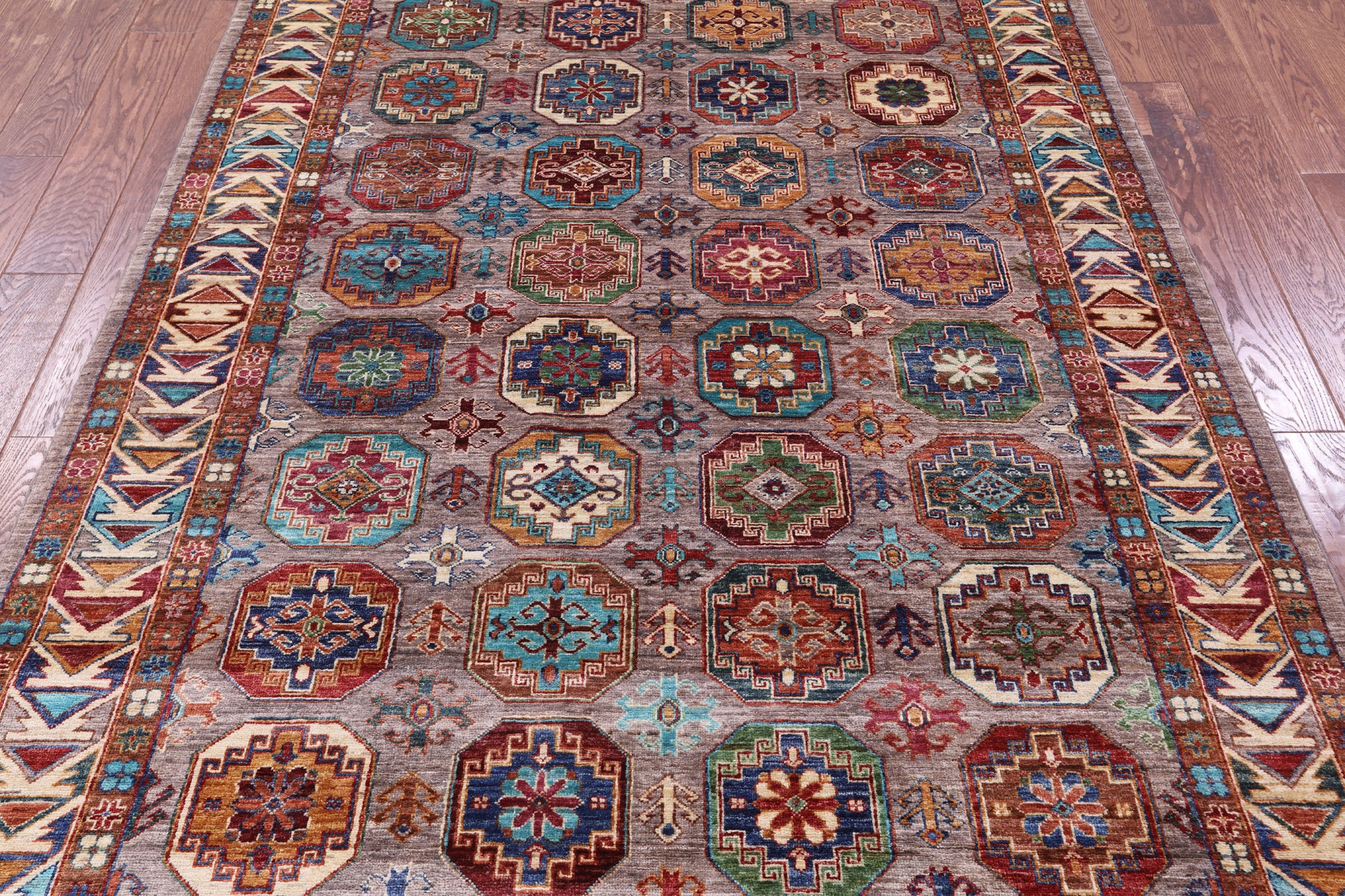 Turkmen Ersari Hand Knotted Wool Rug - 5' 8" X 8' 0" - Golden Nile