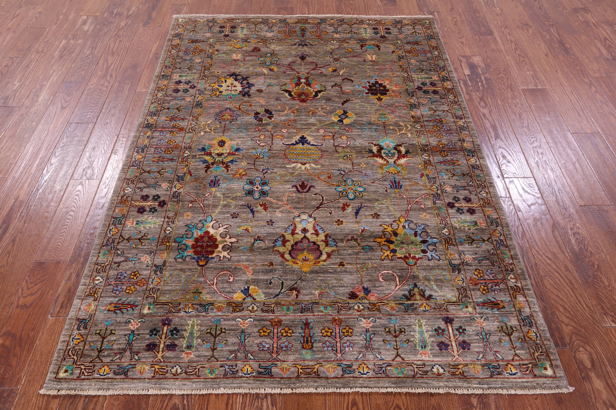 Peshawar Hand Knotted Wool Rug - 5' 1" X 6' 10" - Golden Nile