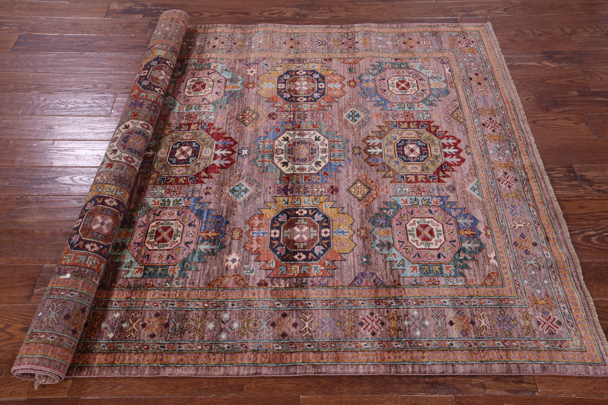 Turkmen Ersari Hand Knotted Wool Rug - 5' 1" X 6' 9" - Golden Nile