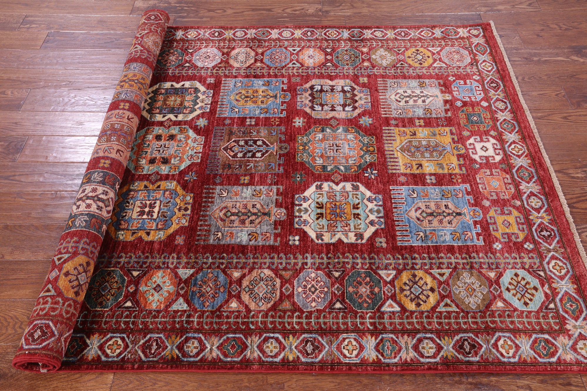 Red Turkmen Ersari Hand Knotted Wool Rug - 4' 11" X 6' 9" - Golden Nile