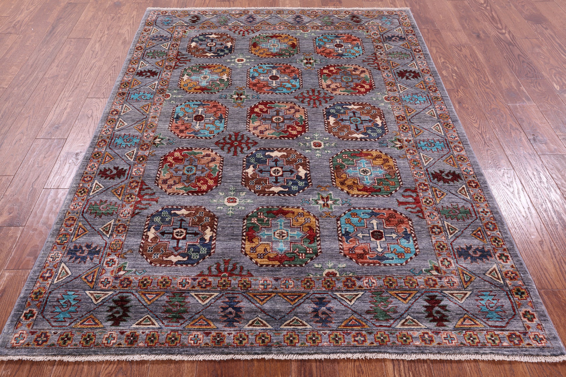 Grey Turkmen Ersari Hand Knotted Wool Rug - 5' 1" X 6' 9" - Golden Nile