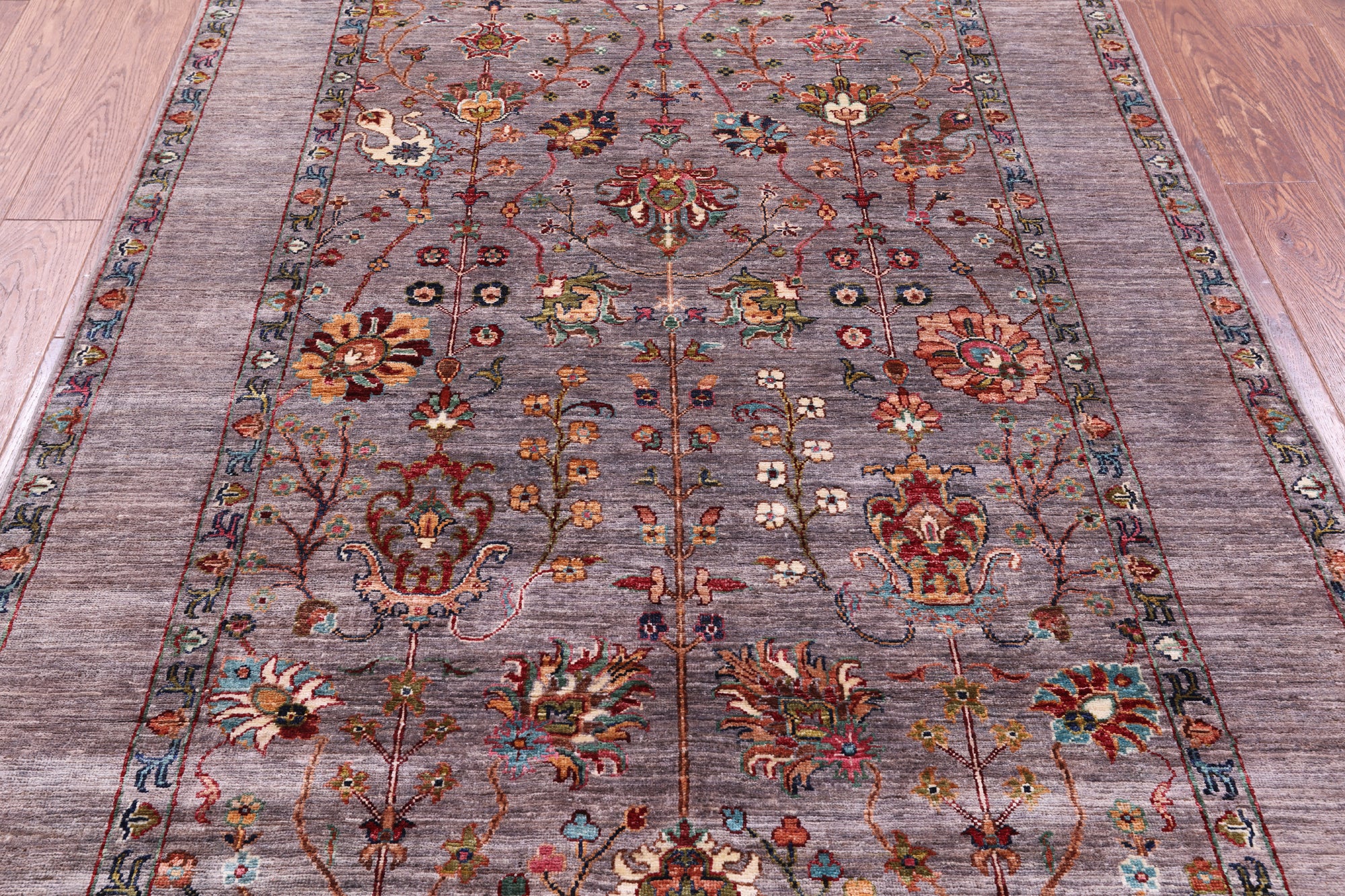 Peshawar Hand Knotted Wool Rug - 4' 10" X 6' 8" - Golden Nile