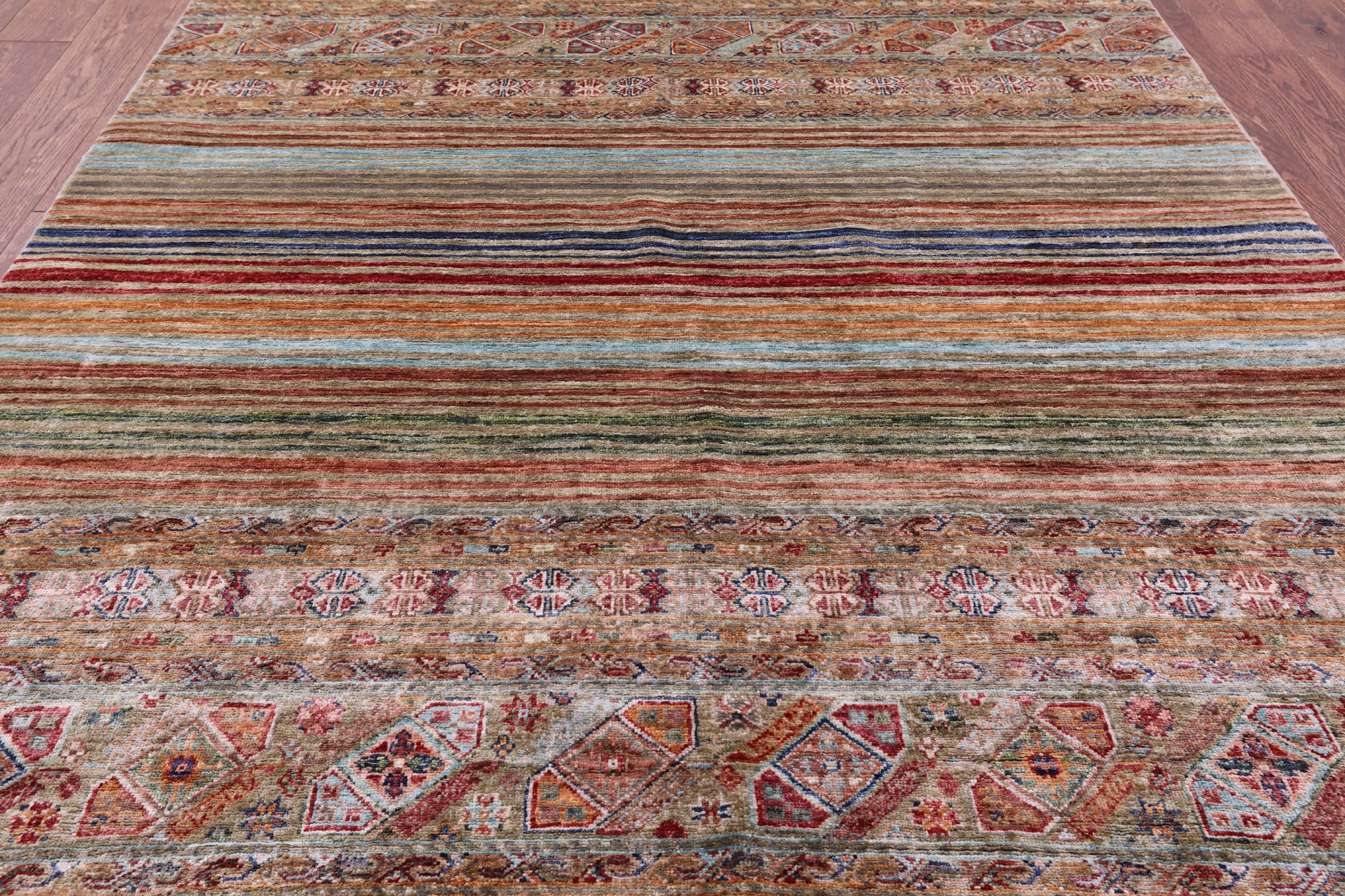 Khorjin Persian Gabbeh Hand Knotted Wool Rug - 5' 7" X 7' 9" - Golden Nile