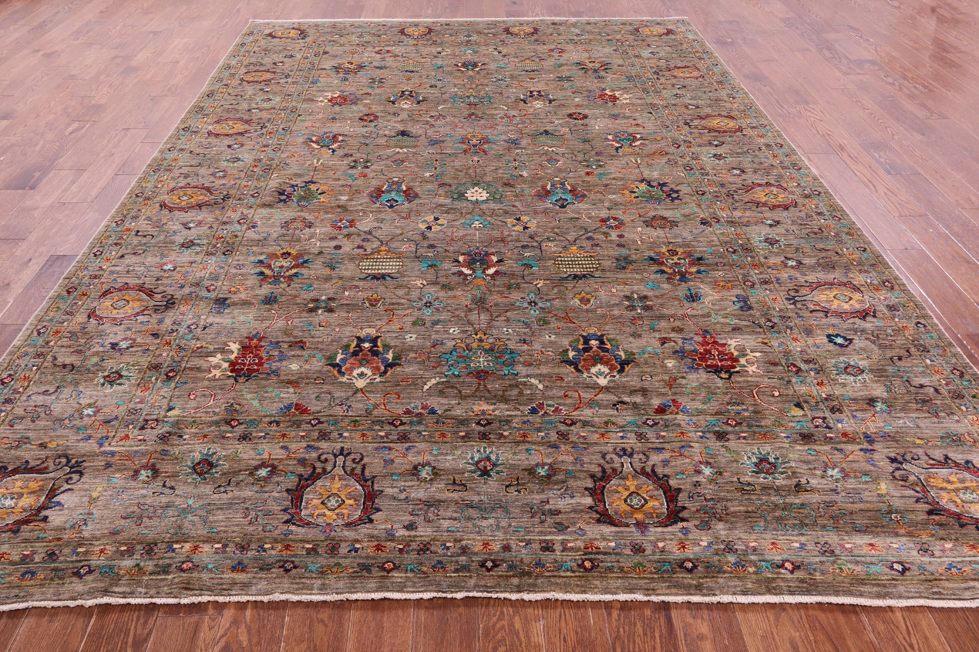 Peshawar Hand Knotted Wool Rug - 8' 9" X 12' 2" - Golden Nile