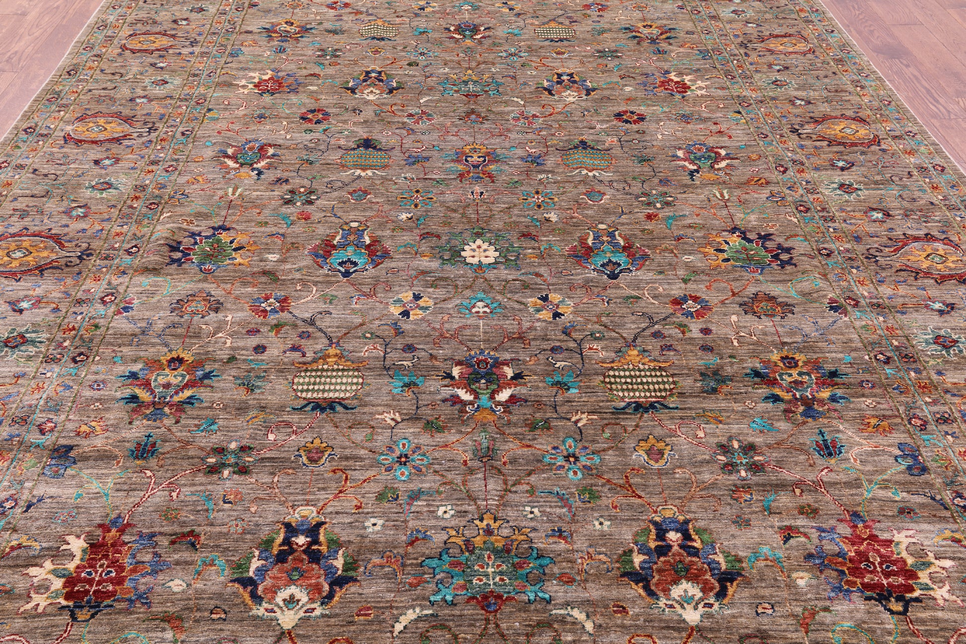 Peshawar Hand Knotted Wool Rug - 8' 9" X 12' 2" - Golden Nile