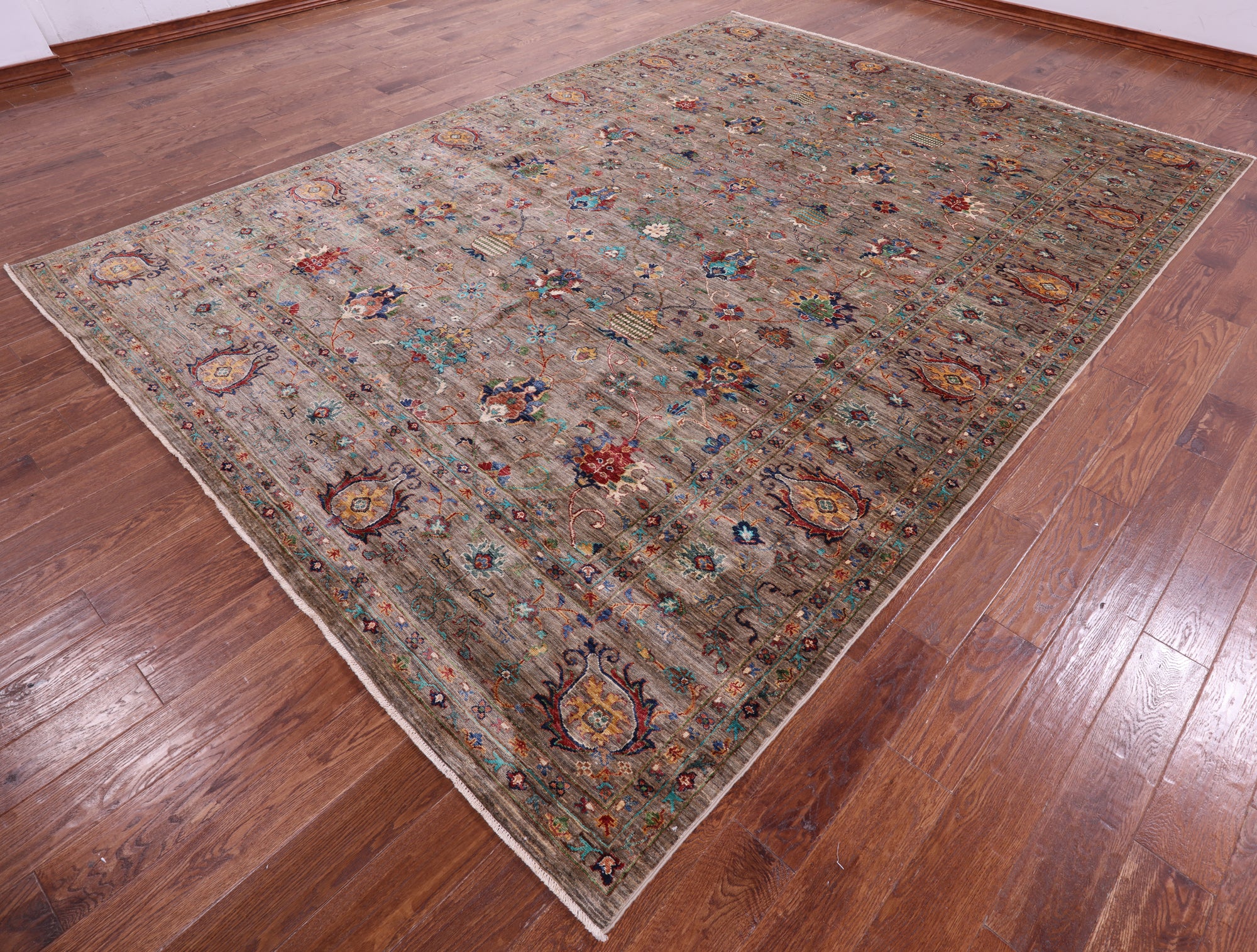 Peshawar Hand Knotted Wool Rug - 8' 9" X 12' 2" - Golden Nile