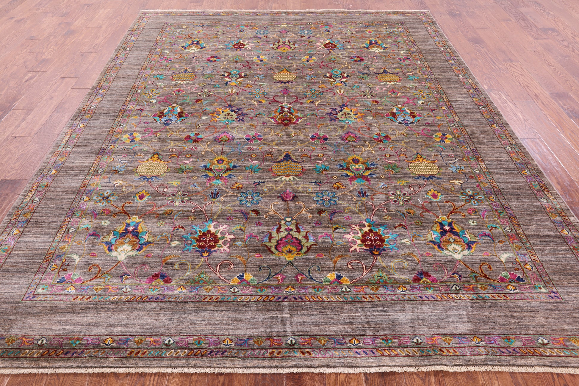 Peshawar Hand Knotted Wool Rug - 8' 4" X 9' 10" - Golden Nile