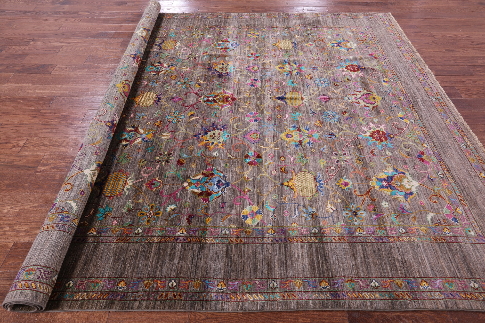 Peshawar Hand Knotted Wool Rug - 8' 4" X 9' 10" - Golden Nile