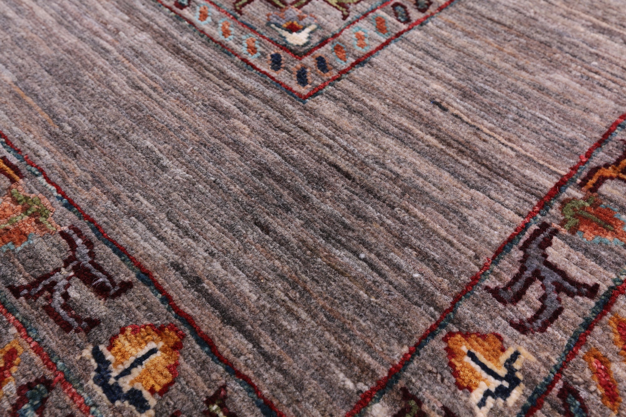 Peshawar Hand Knotted Wool Rug - 6' 8" X 9' 11" - Golden Nile