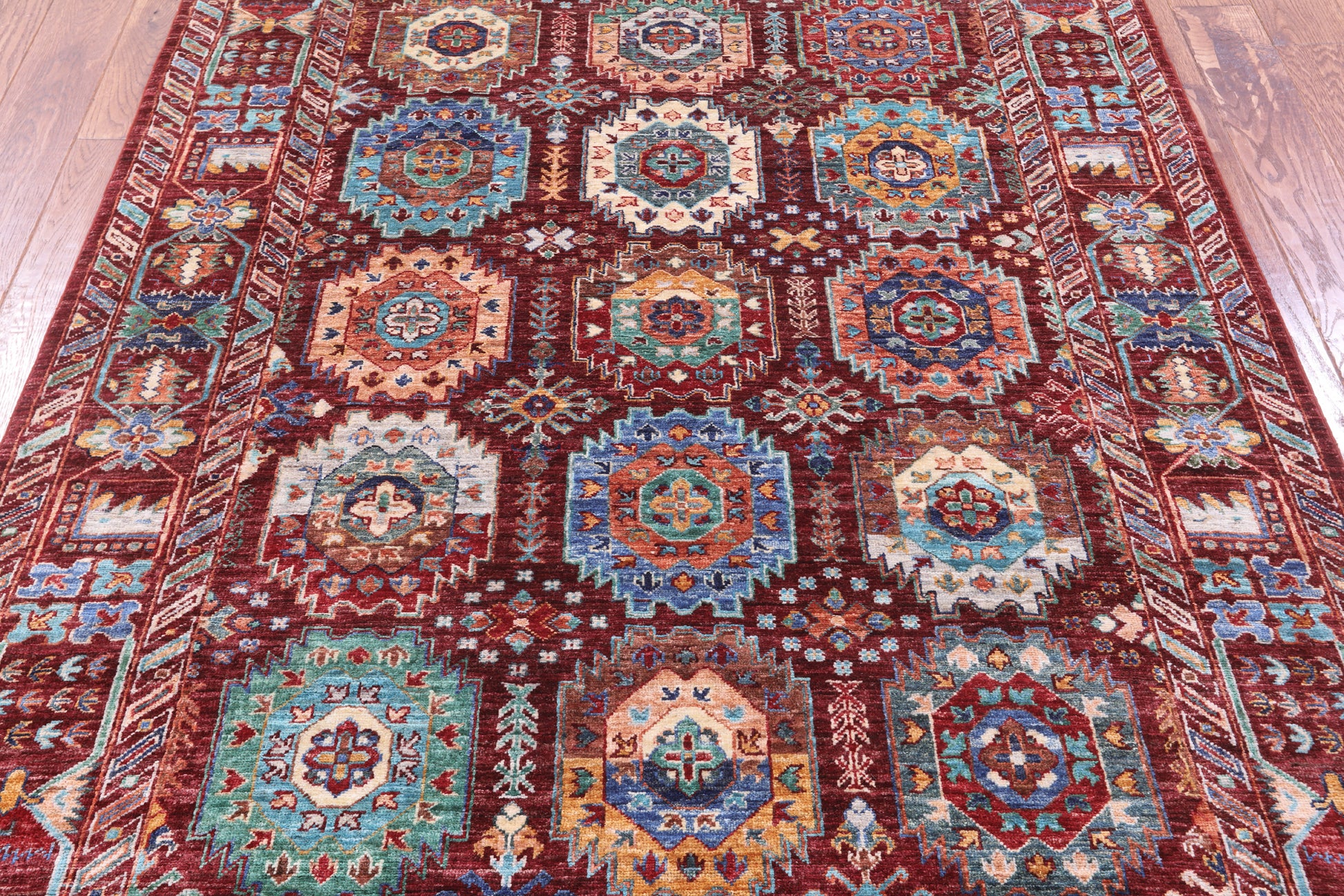 Turkmen Ersari Hand Knotted Wool Rug - 5' 1" X 6' 8" - Golden Nile