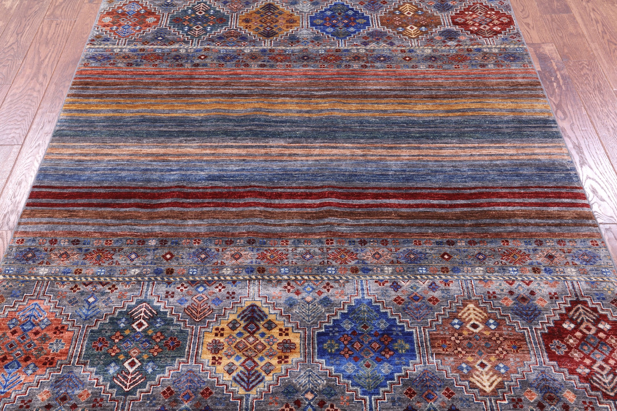 Khorjin Persian Gabbeh Hand Knotted Wool Rug - 5' 7" X 7' 11" - Golden Nile