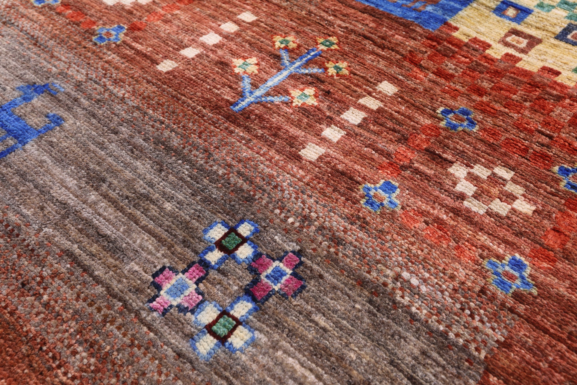 Tribal Persian Gabbeh Hand Knotted Wool Rug - 5' 0" X 6' 8" - Golden Nile