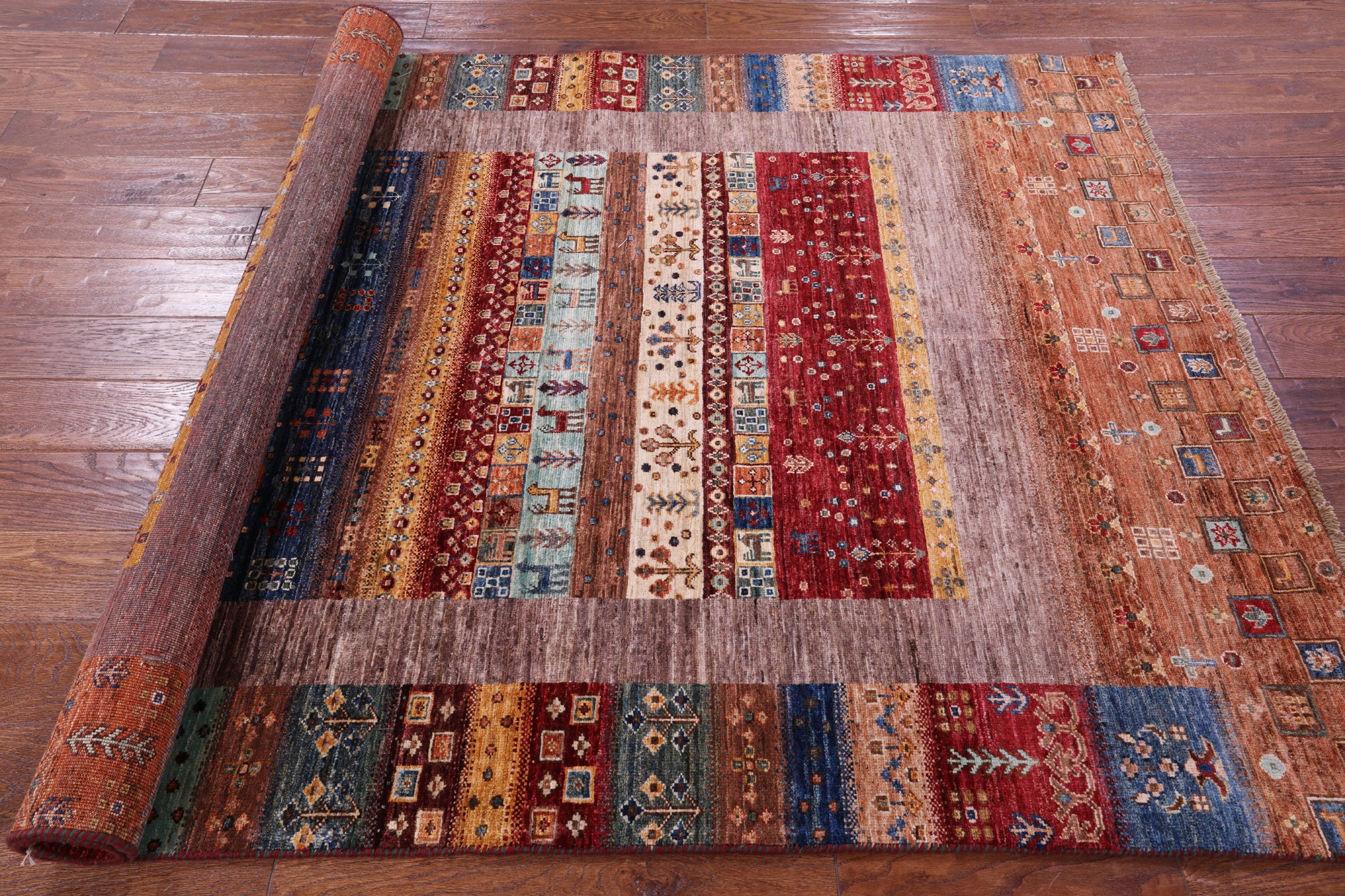 Tribal Persian Gabbeh Hand Knotted Wool Rug - 4' 11" X 6' 7" - Golden Nile